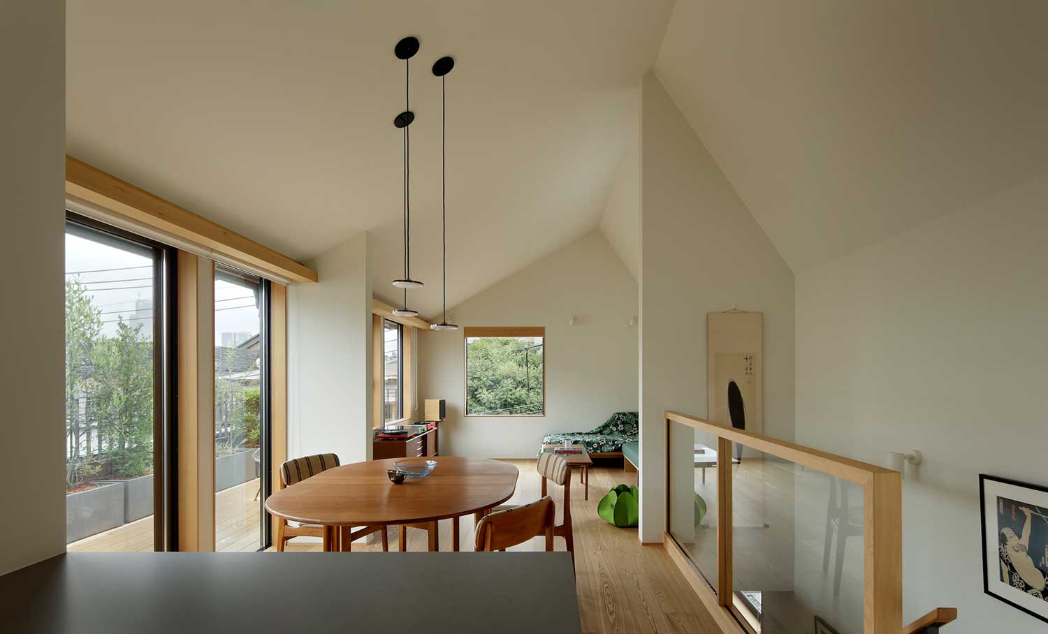 Three-story house in Meguro, Tokyo, JP / Moriyoshi Naotake Atelier