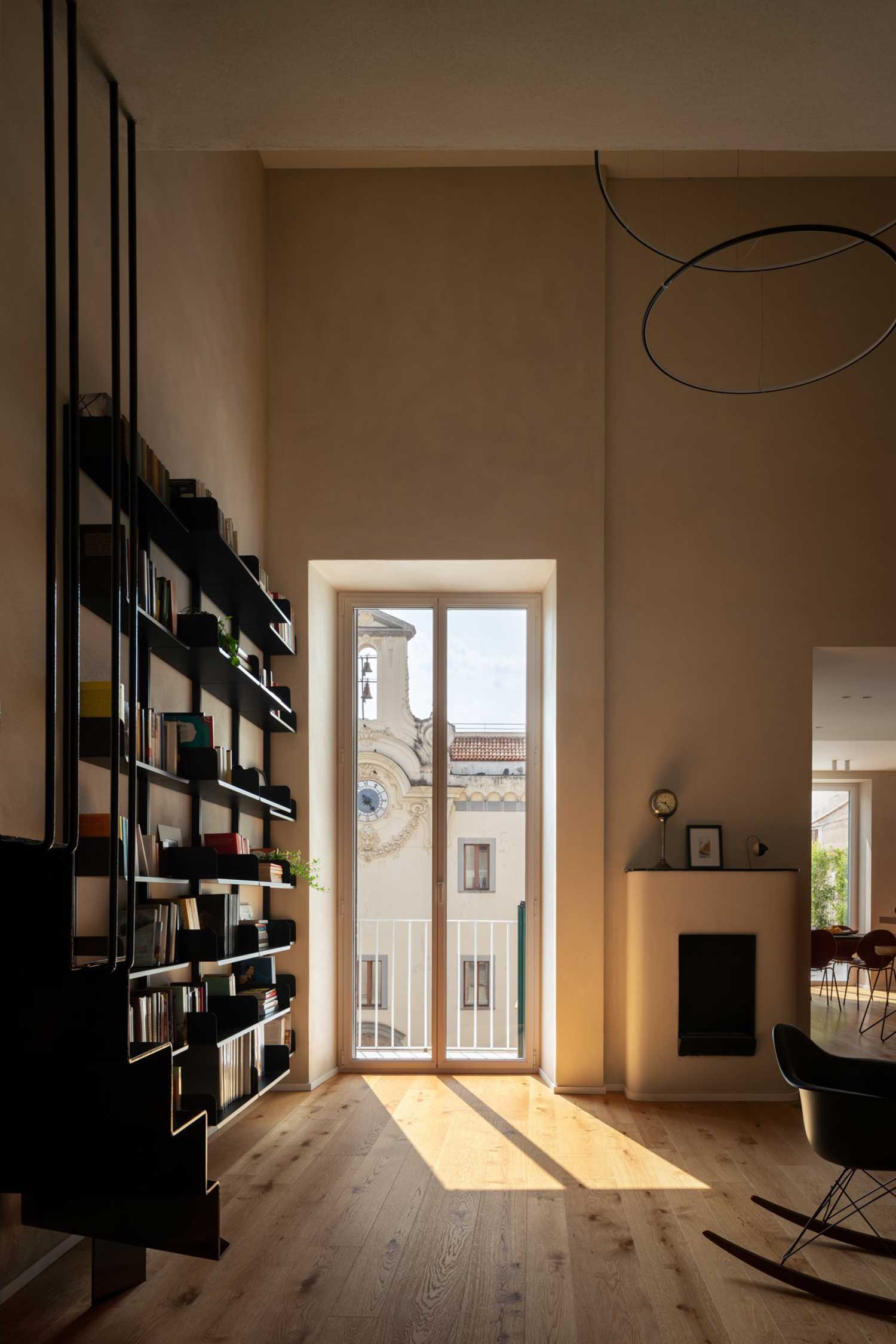 Toledo Apartment, Naples, IT / Paola Sola