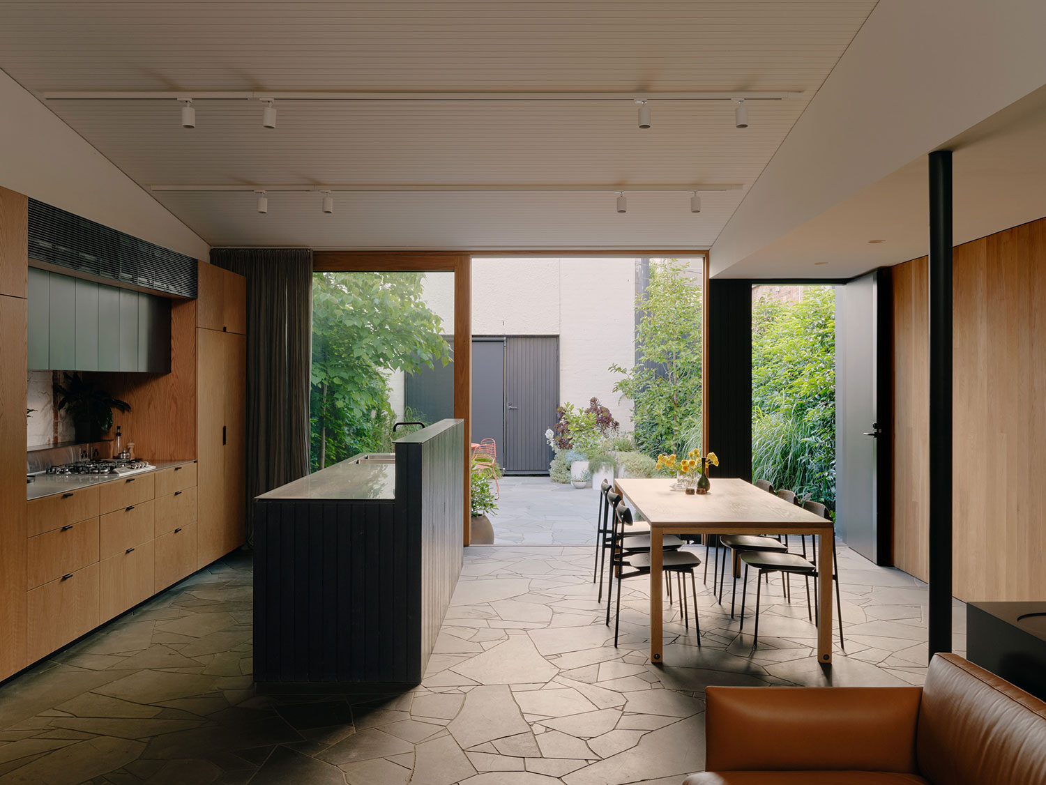 itzroy Laneway House, Melbourne, AUS / Andrew Child Architect