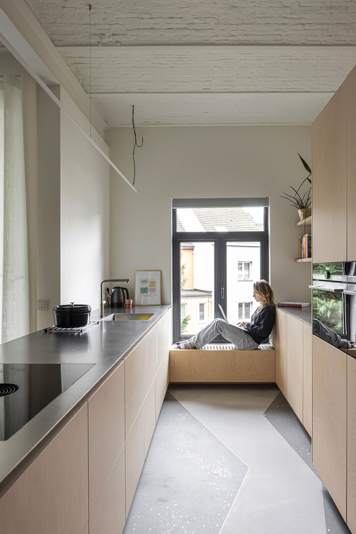 1902 Loft, Brussels, BE / POESENVANHIEL architect