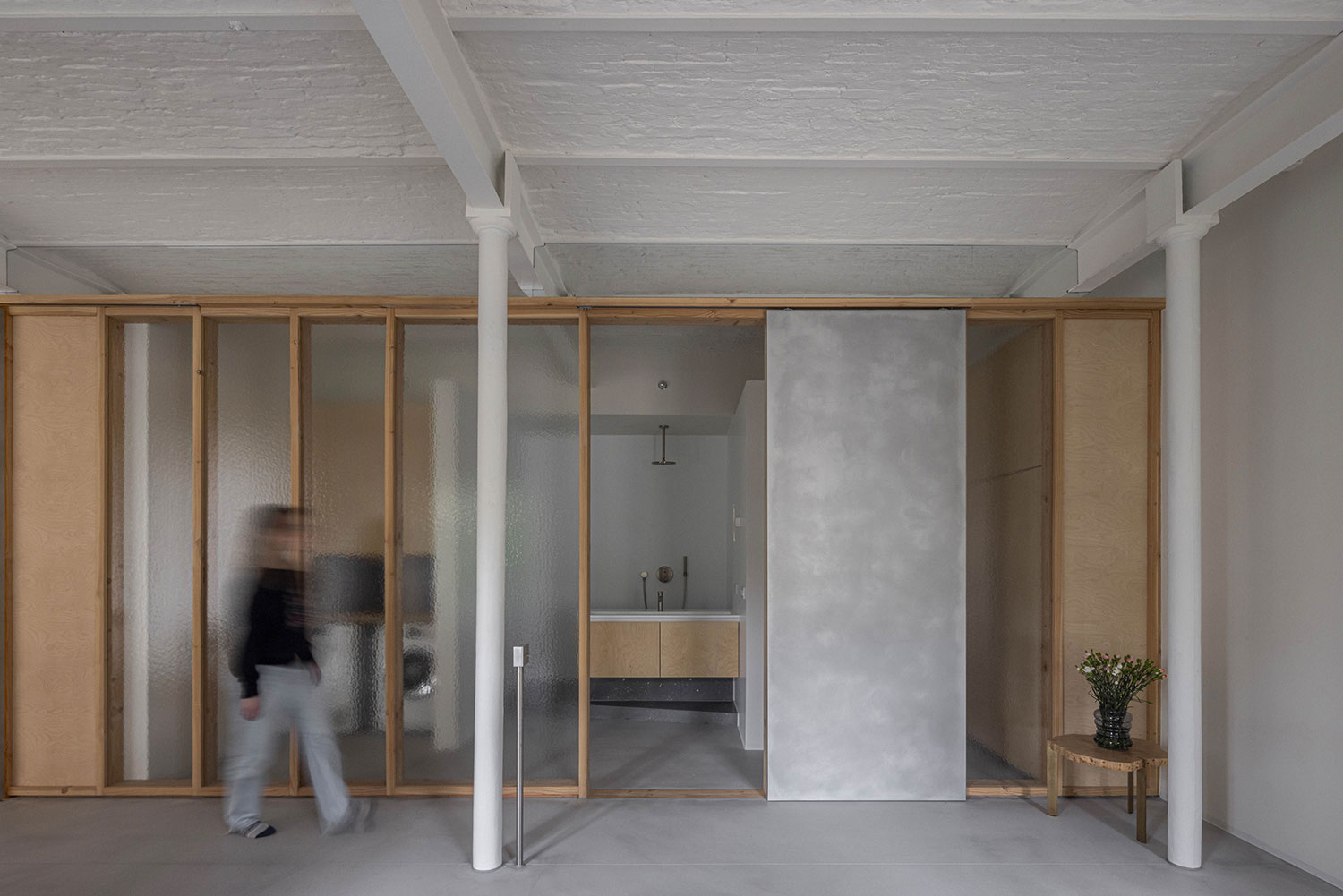 1902 Loft, Brussels, BE / POESENVANHIEL architect