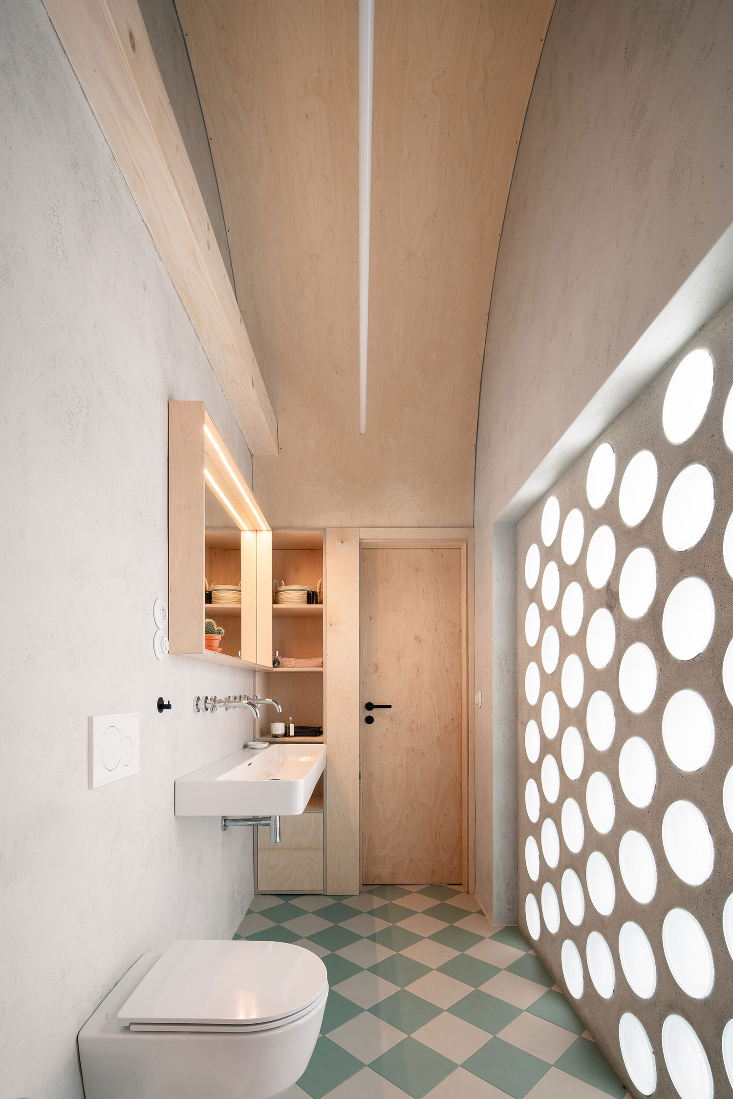 House in Kutná Hora, CZ / Byró Architekti