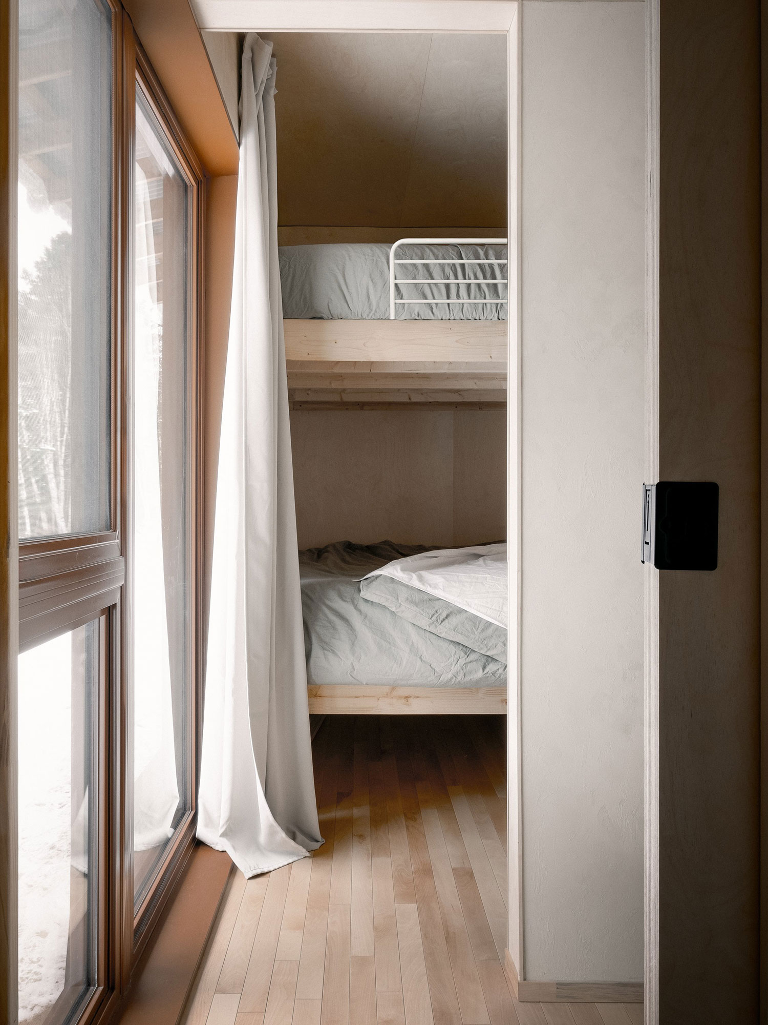 Micro-Cabine, CA / APPAREIL architecture