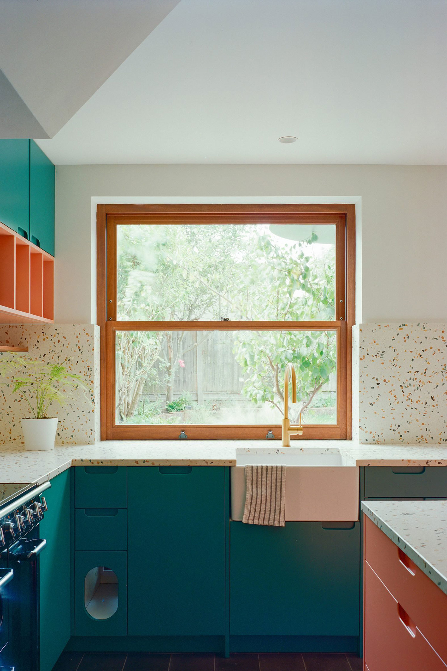 Sunny Side Up, London, UK / THISS Studio