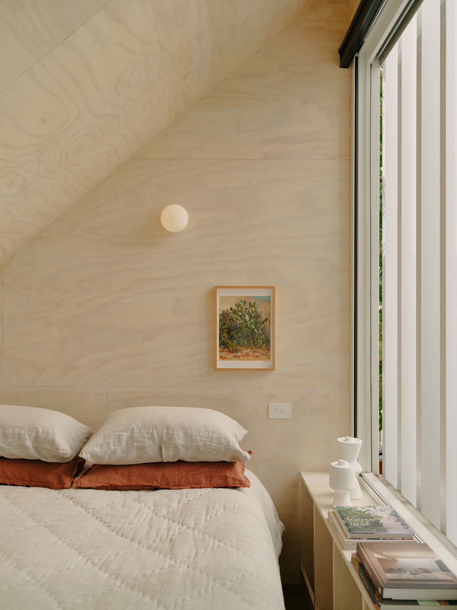 Top 5 Luxury Bed Linen for Winter and Beyond 2024