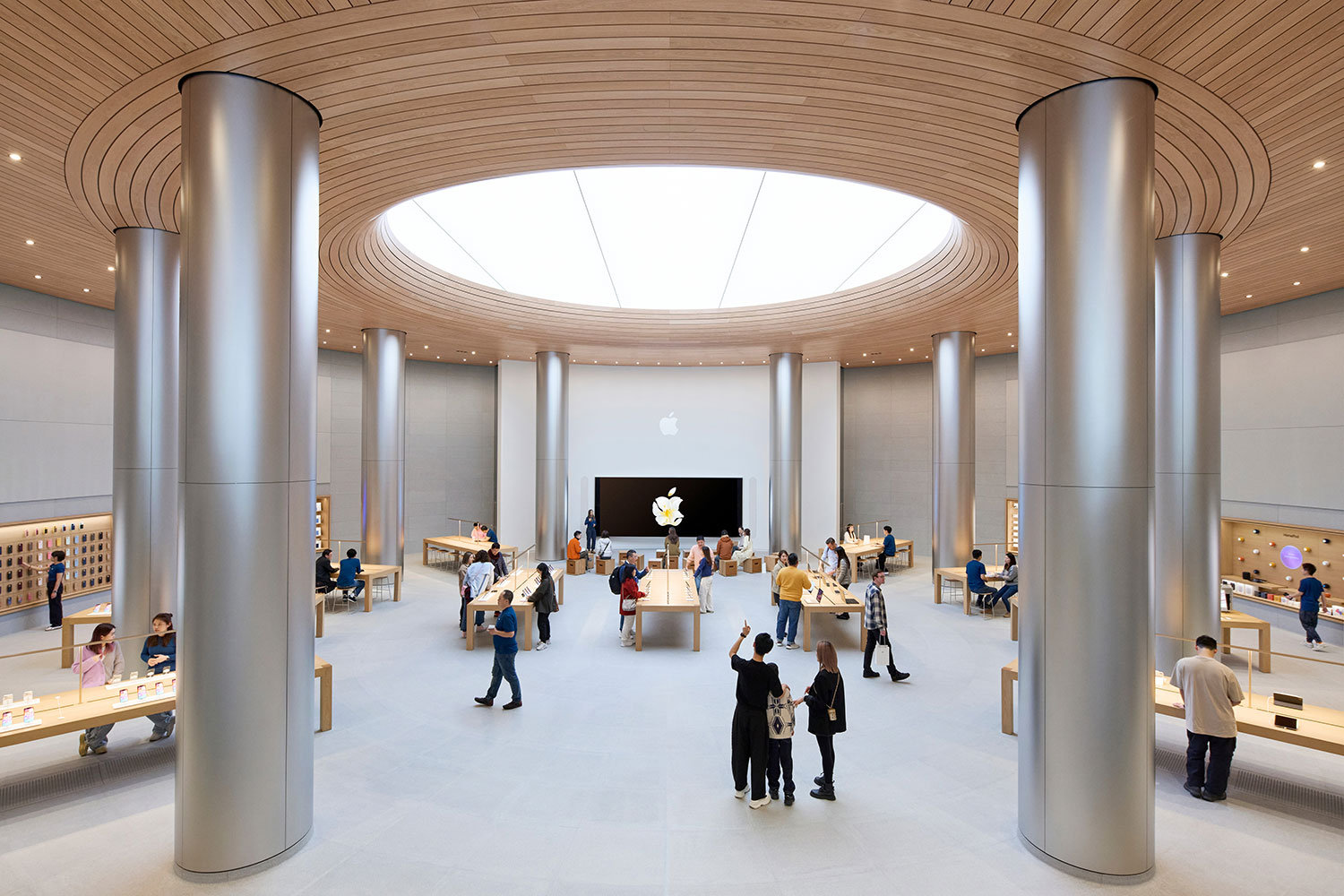 Apple Jing'an, Shanghai, CN / Foster + Partners