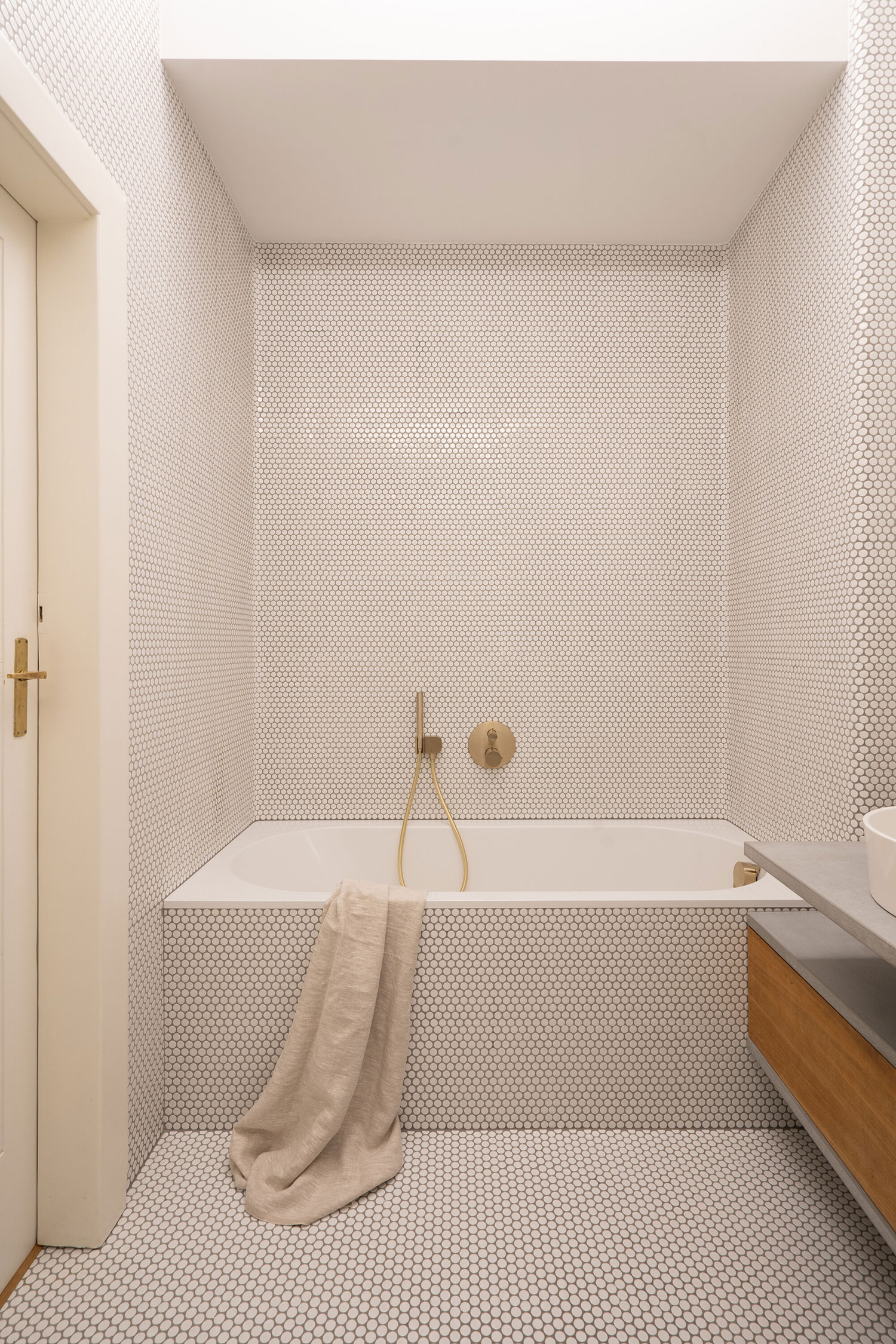 1930s Apartment Renovation, Prague, CZ / Studio COSMO