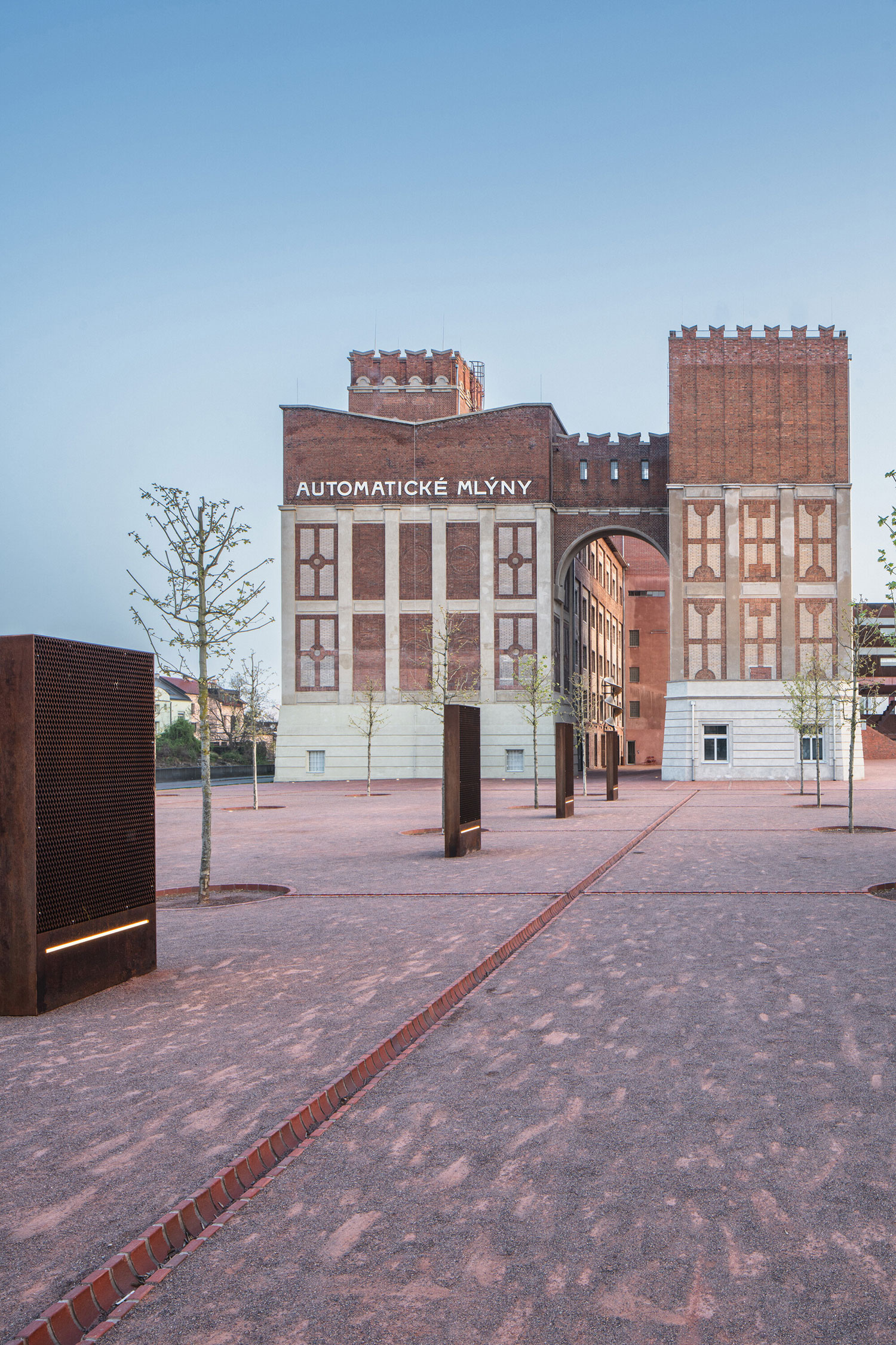 Automatic Mills Grain Silo Conversion, Pardubice, CZ / Prokš Přikryl architekti
