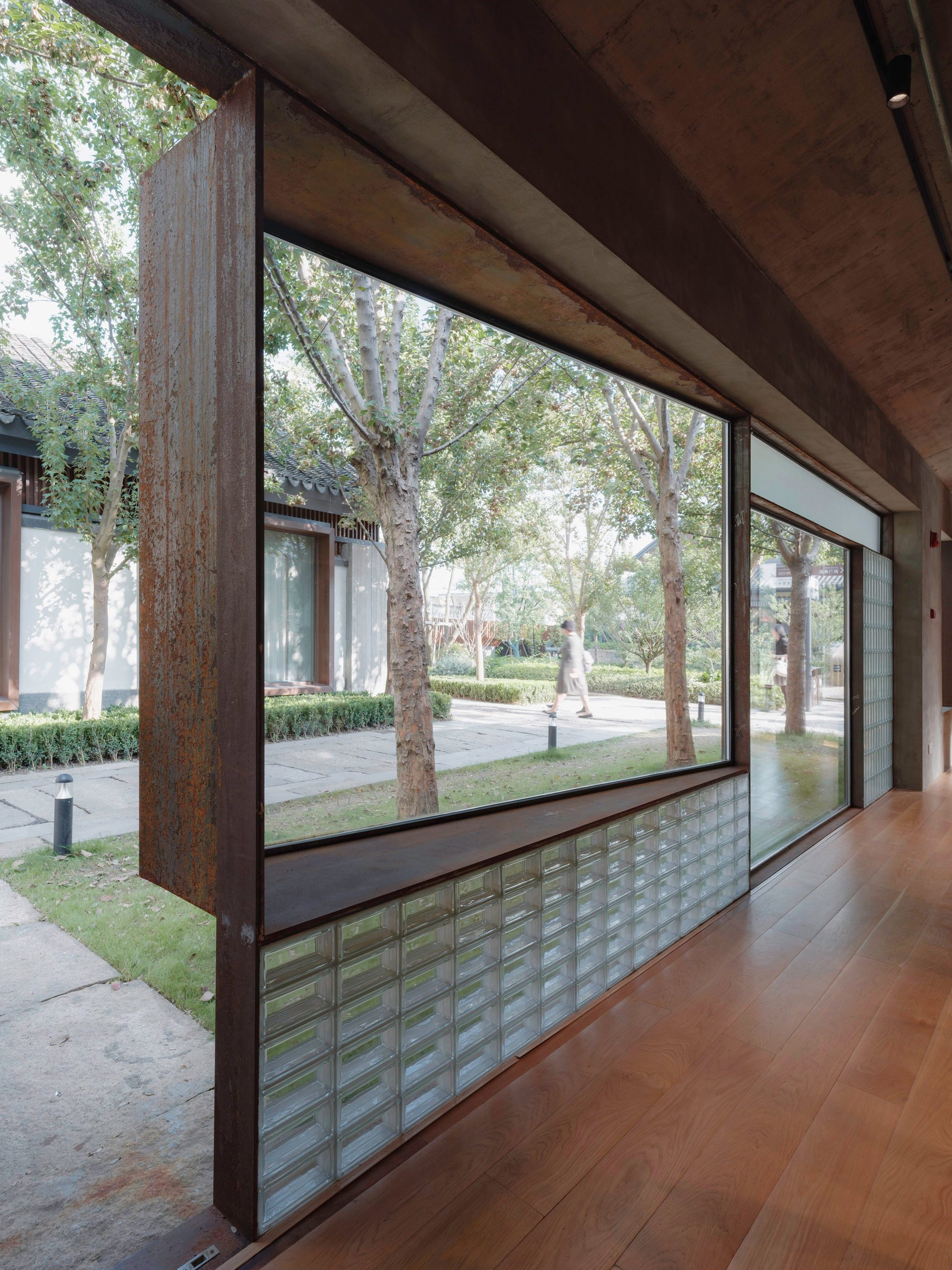 Woven Moonlight and Jisifang: Neri&Hu Designs Shanghai's Nature-Inspired Flagship Stores