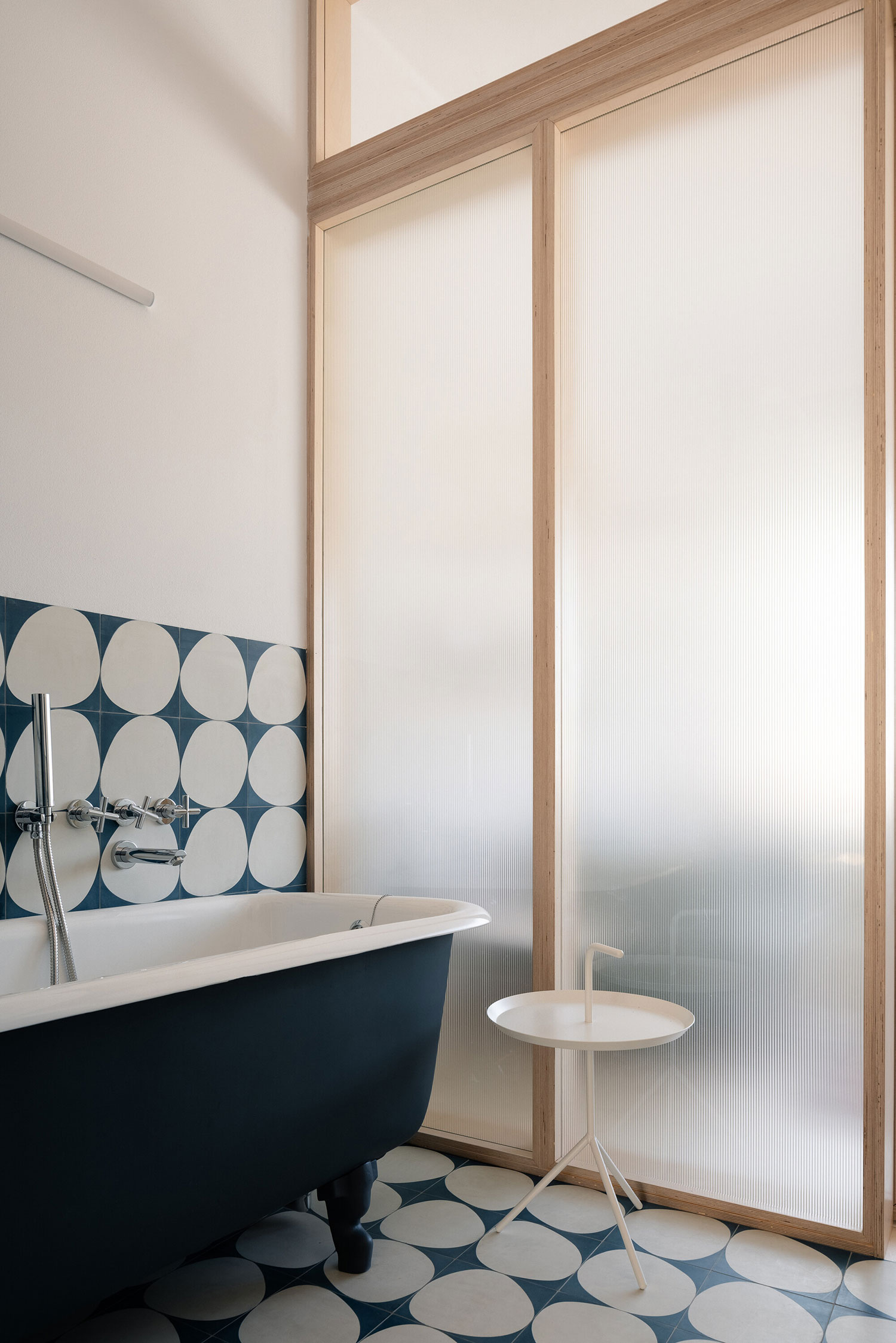 Creative Bathroom Paint Ideas for a Designer-Approved Look