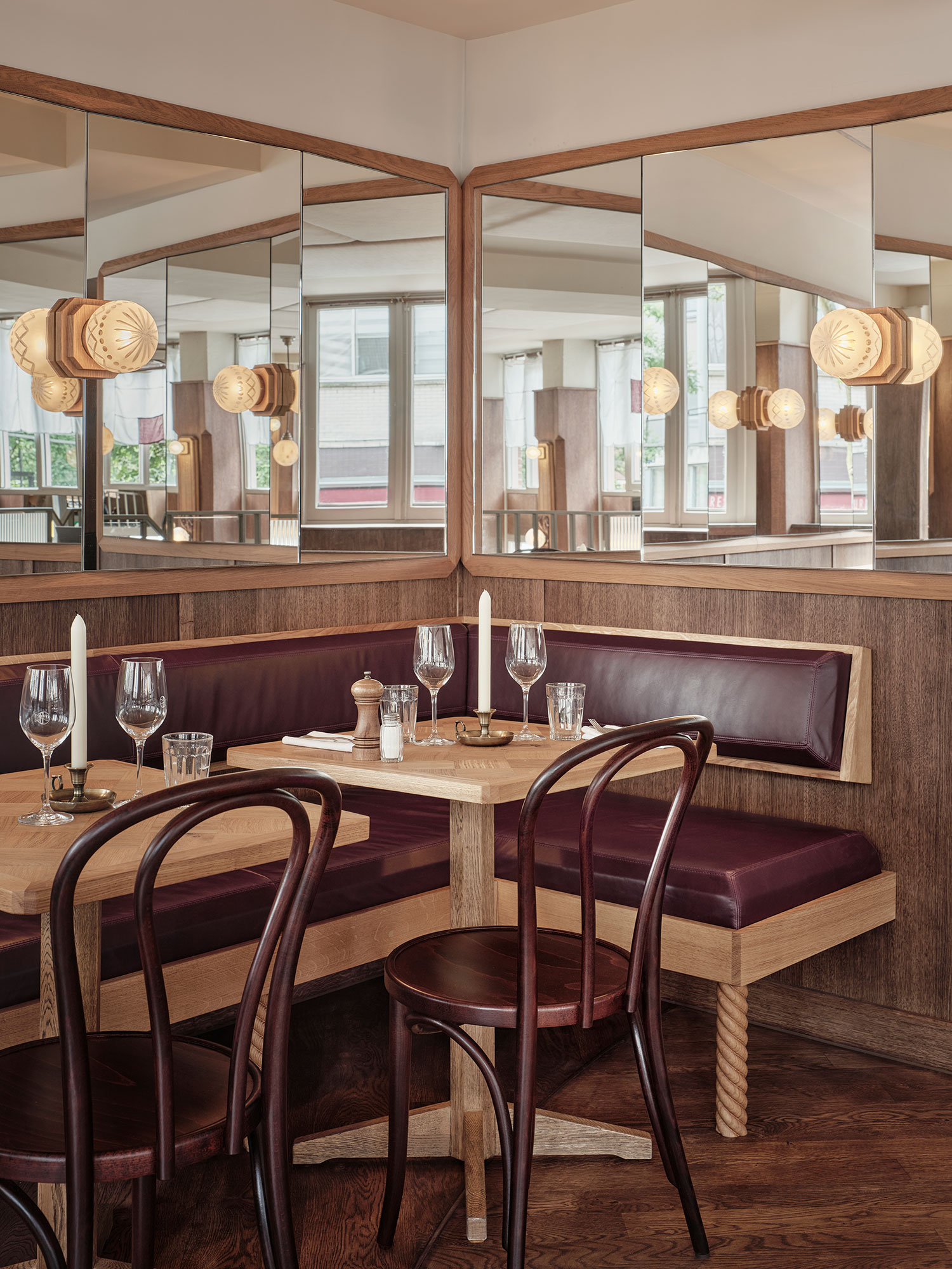 Leo Goudvisch Bar, Amsterdam, NL / Studio Modijefsky