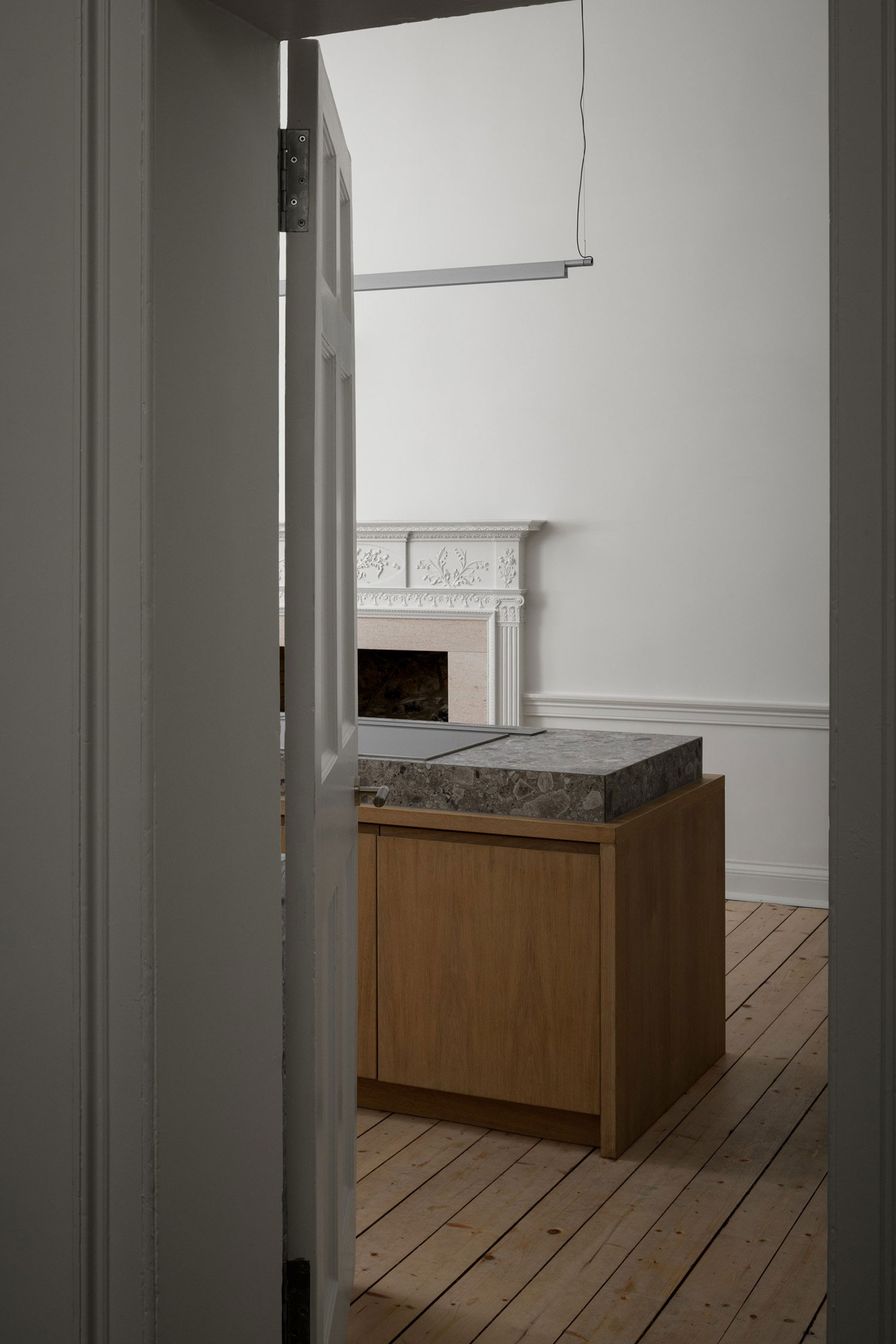 New Town Apartment, Edinburgh, UK / Luke McClelland Design