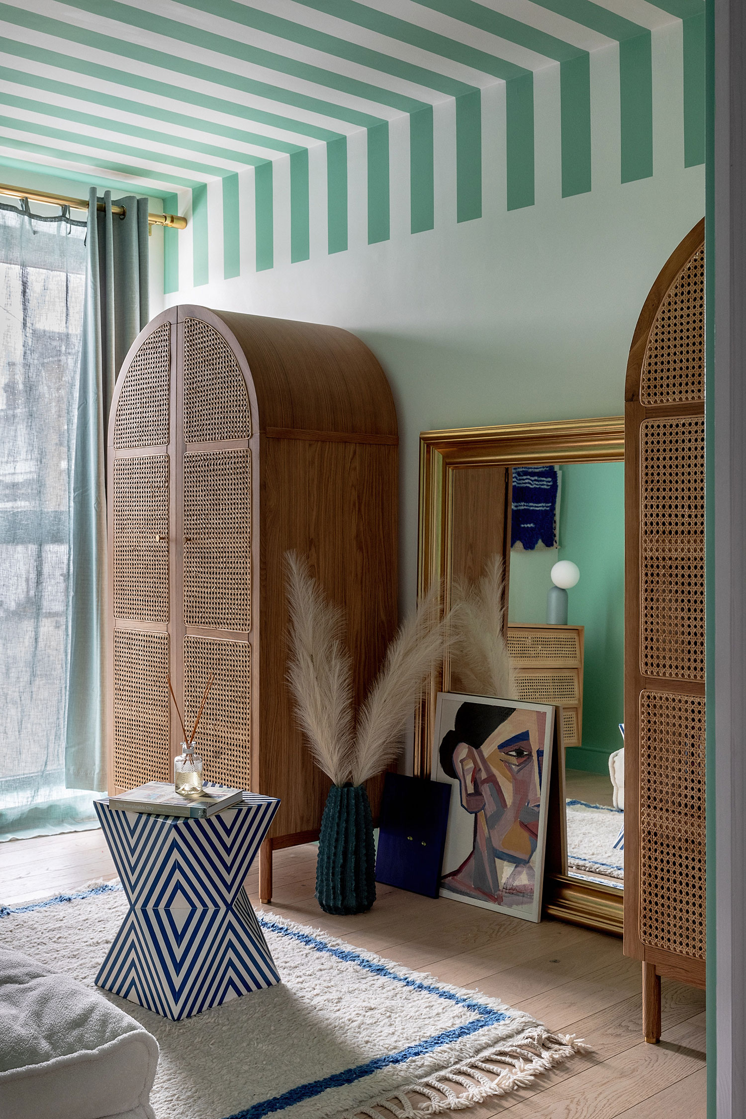 Why Moroccan Rugs are the Perfect Choice for Modern Decor