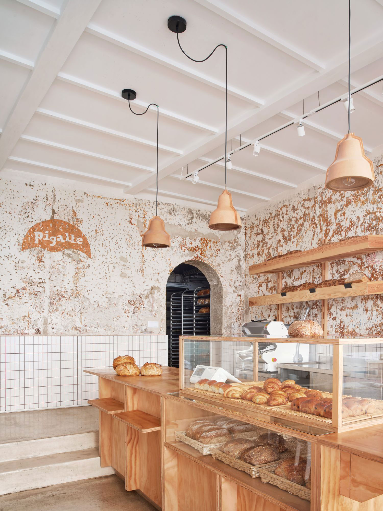 Layers of Time: The Restoration of Horno Pigalle in Maó
