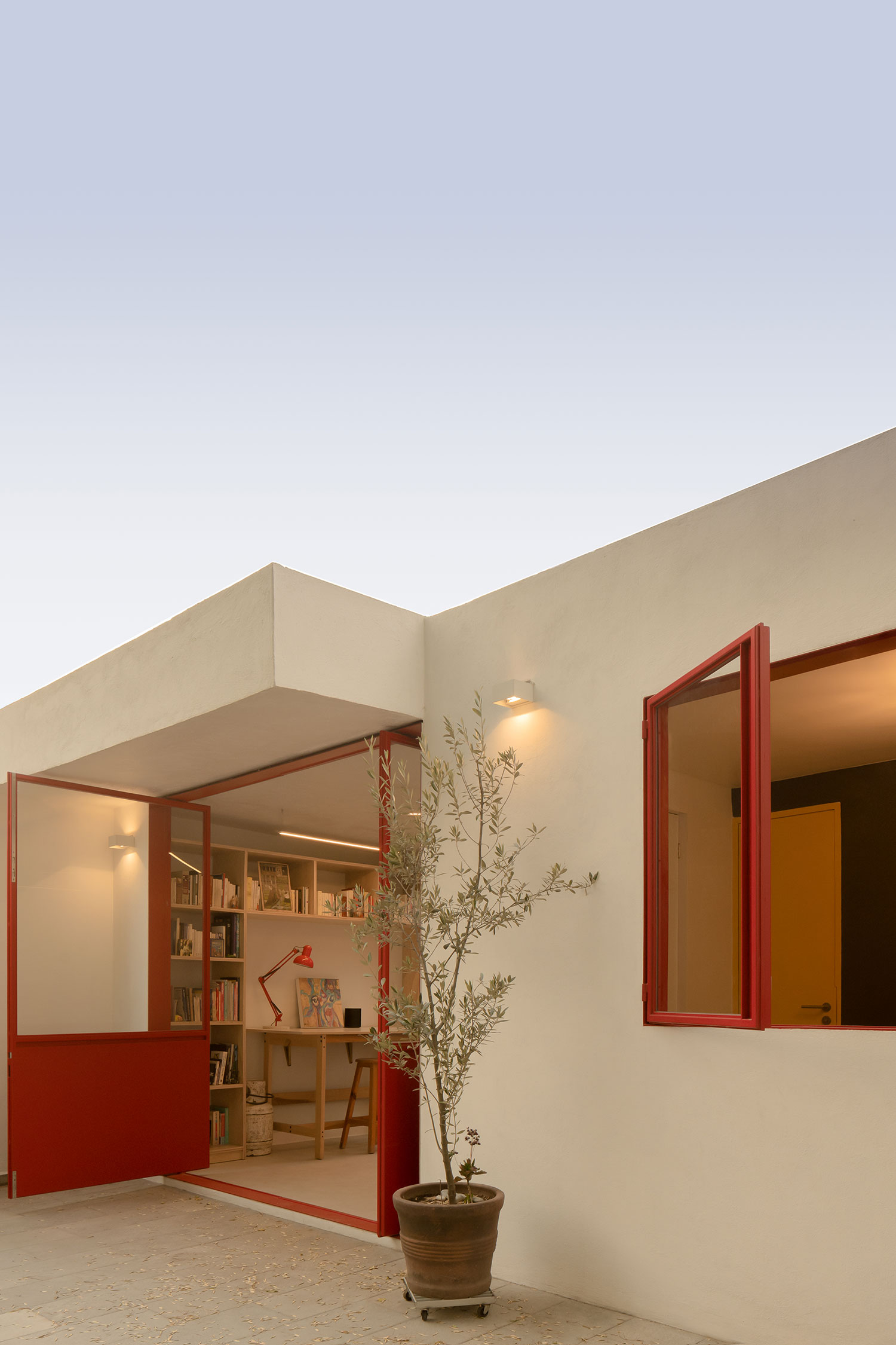 A Painter's Light: AMASA Estudio Transforms a Coyoacán Residence into a Vibrant Studio for Daniela Riquelme