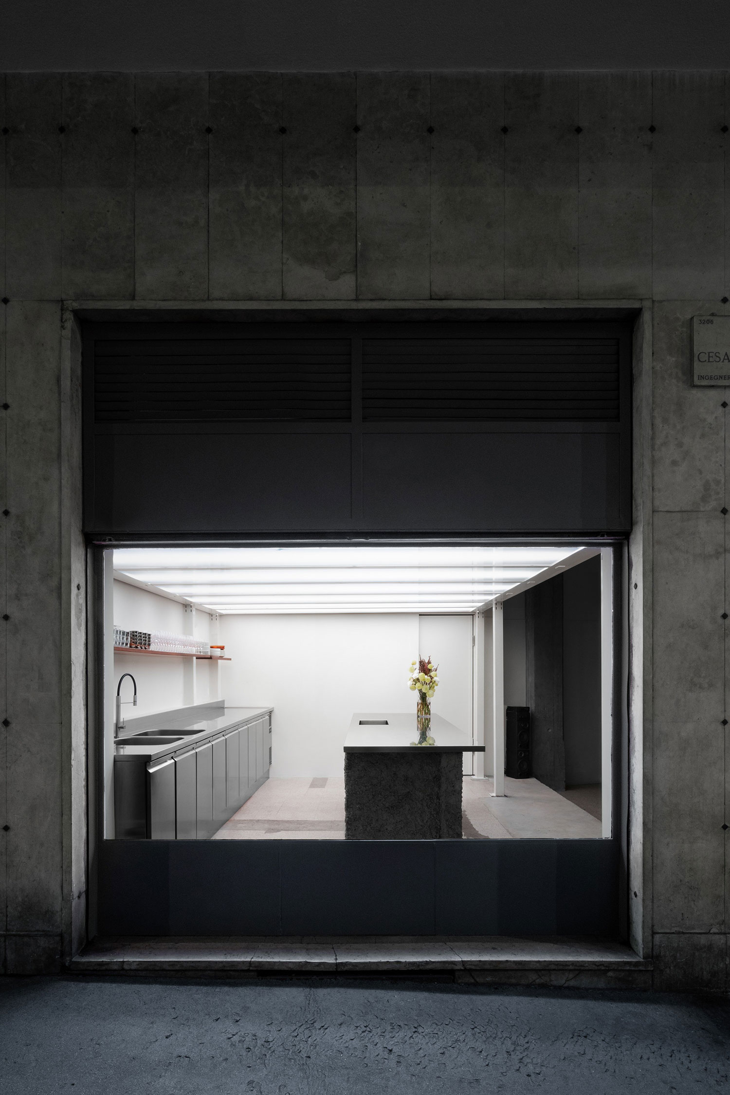 From Pasta to Tyres to Vino: Sagoma Studio's Bar Nico Revitalizes a Milanese Landmark