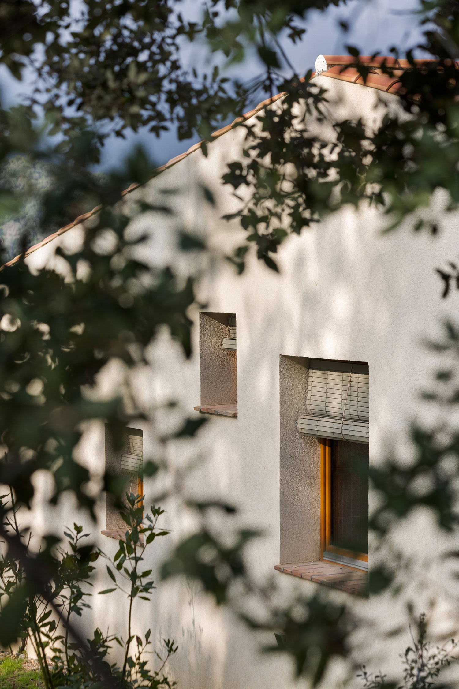 Casa Boratuna, Vall Del Llémena, Spain / Bouman