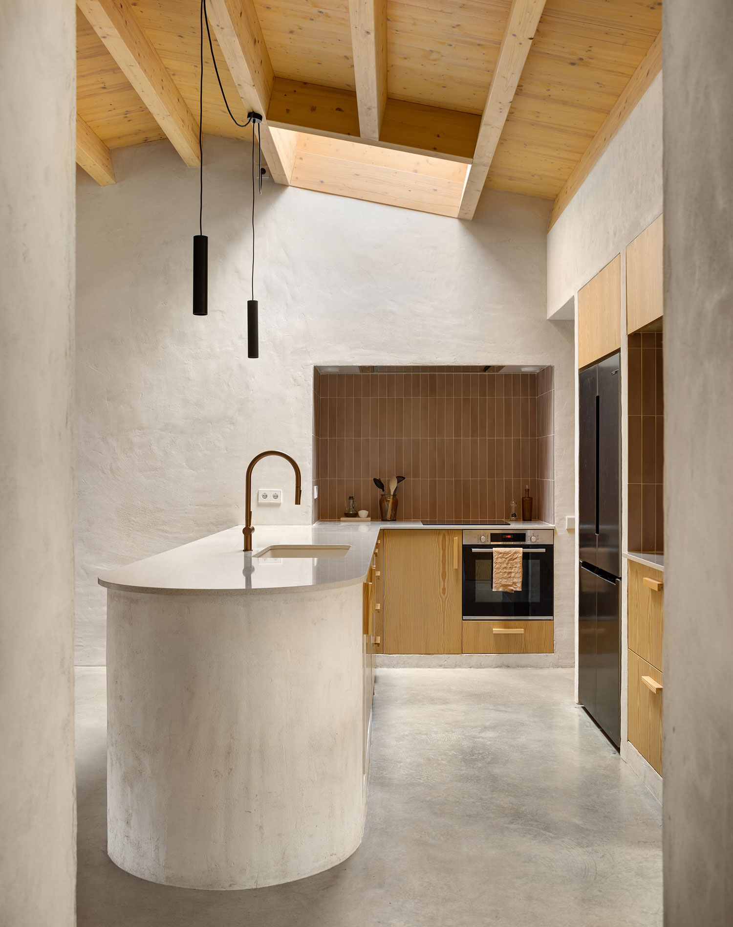 Casa Boratuna, Vall Del Llémena, Spain / Bouman