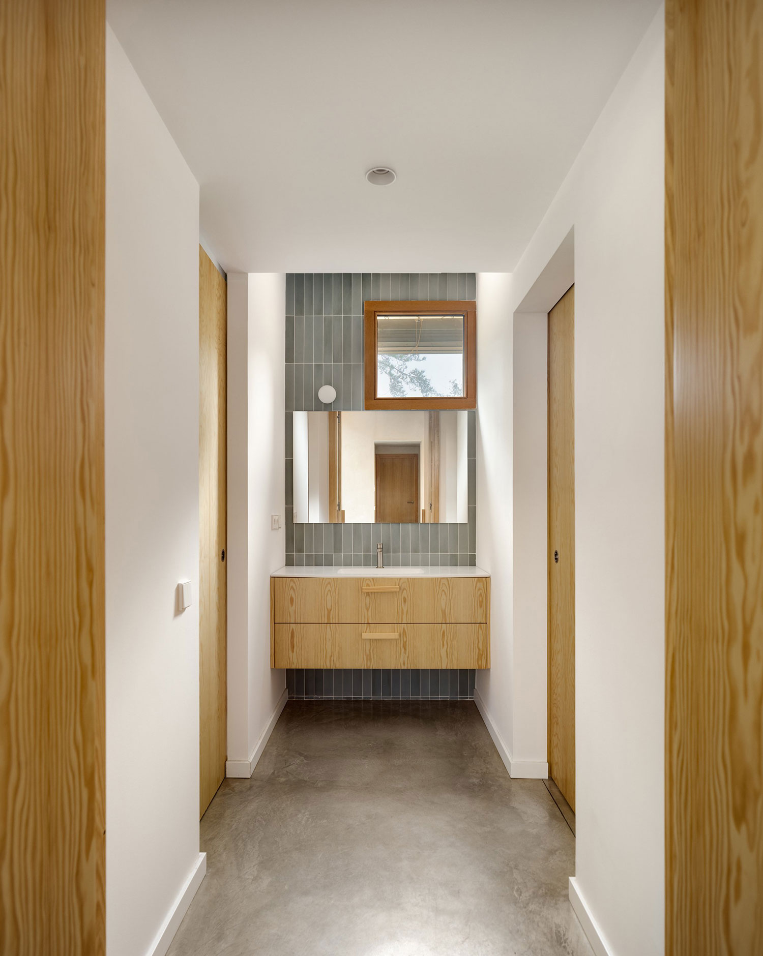 Casa Boratuna, Vall Del Llémena, Spain / Bouman