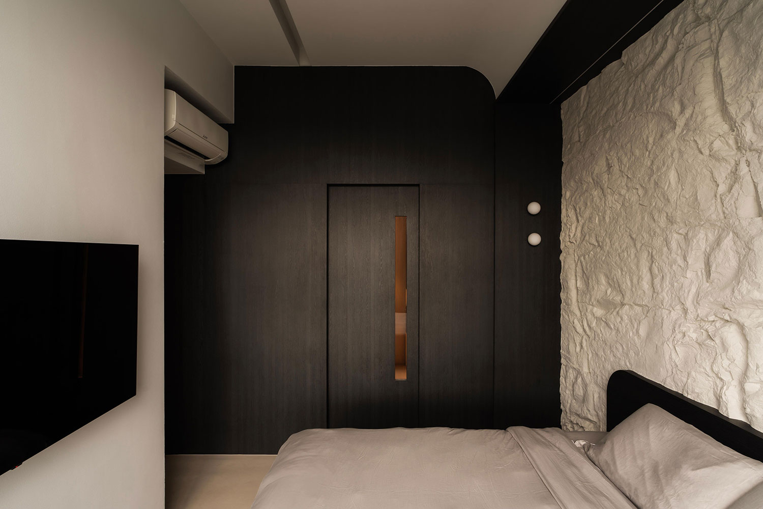 Casa Fluida: A Symphony of Curves and Textures