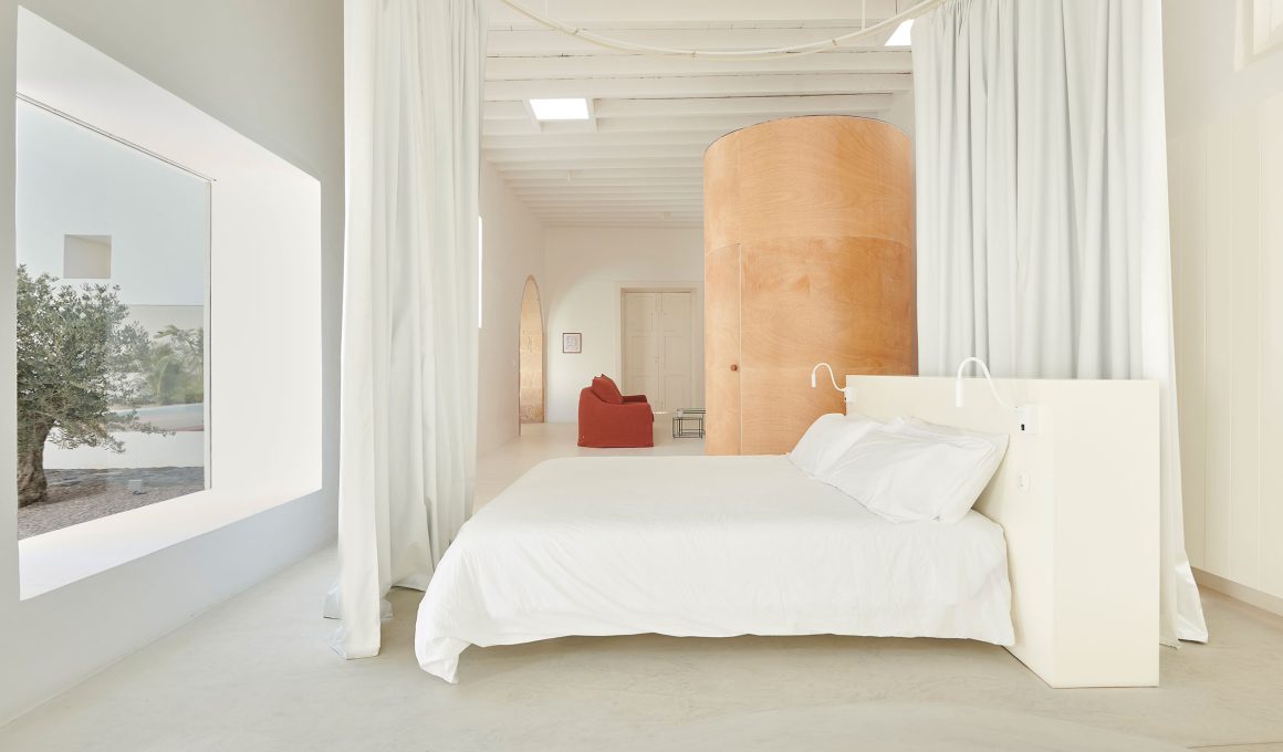 A seamless blend of history and modern design at Casa Montelongo in Fuerteventura, designed by Néstor Pérez Batista