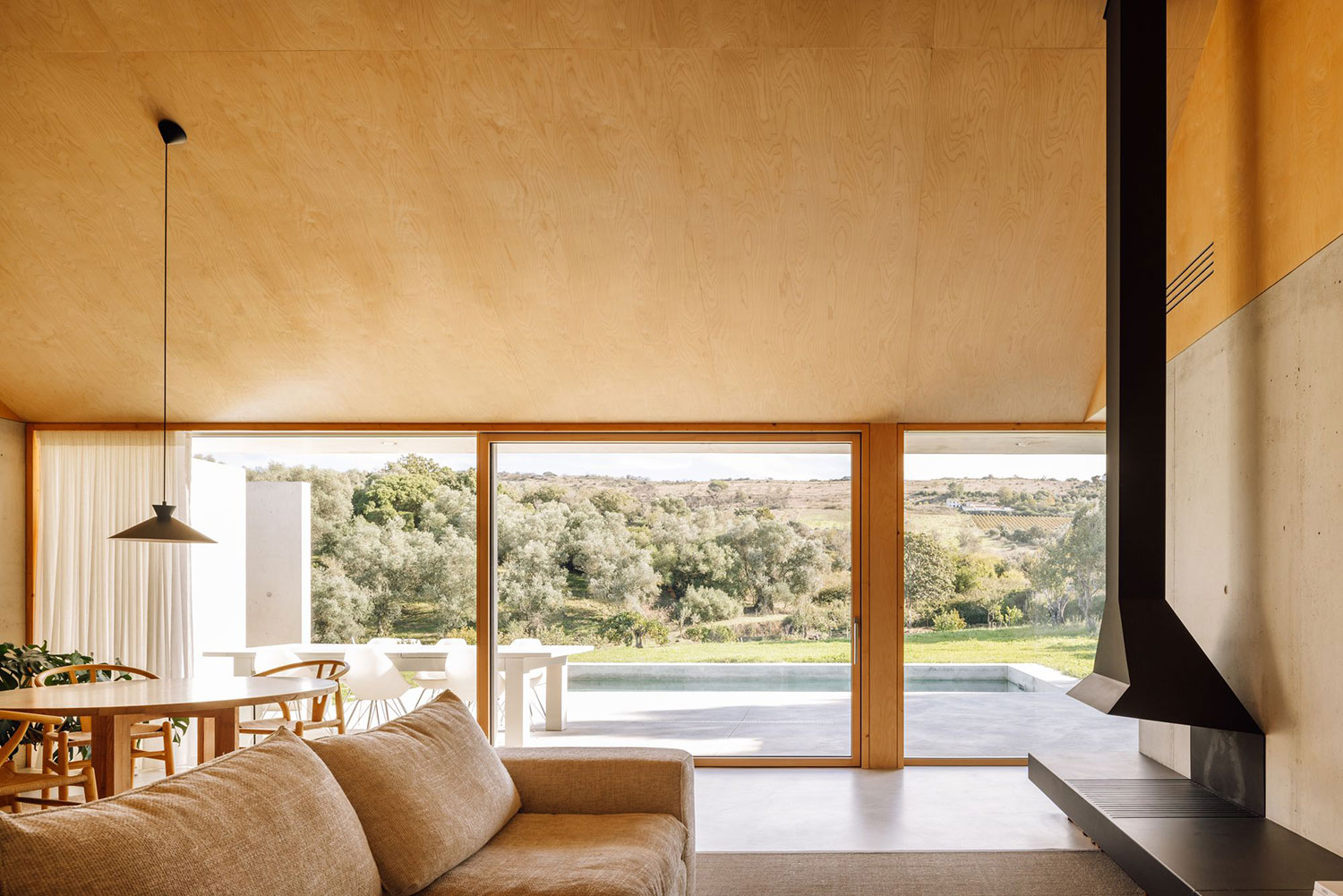 Concrete & Birch: Cimbre's Striking Arrábida House Design