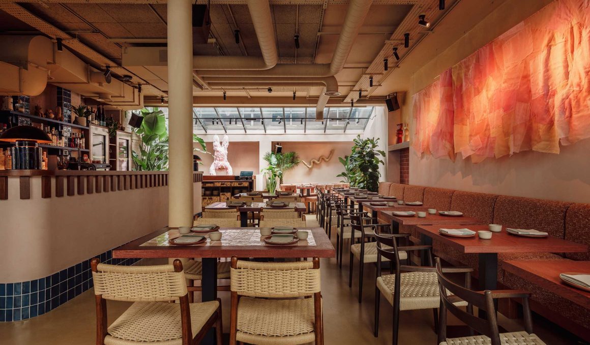 A-nrd brings the warmth of Mexican Casonas to London with their stunning design for Fonda restaurant.