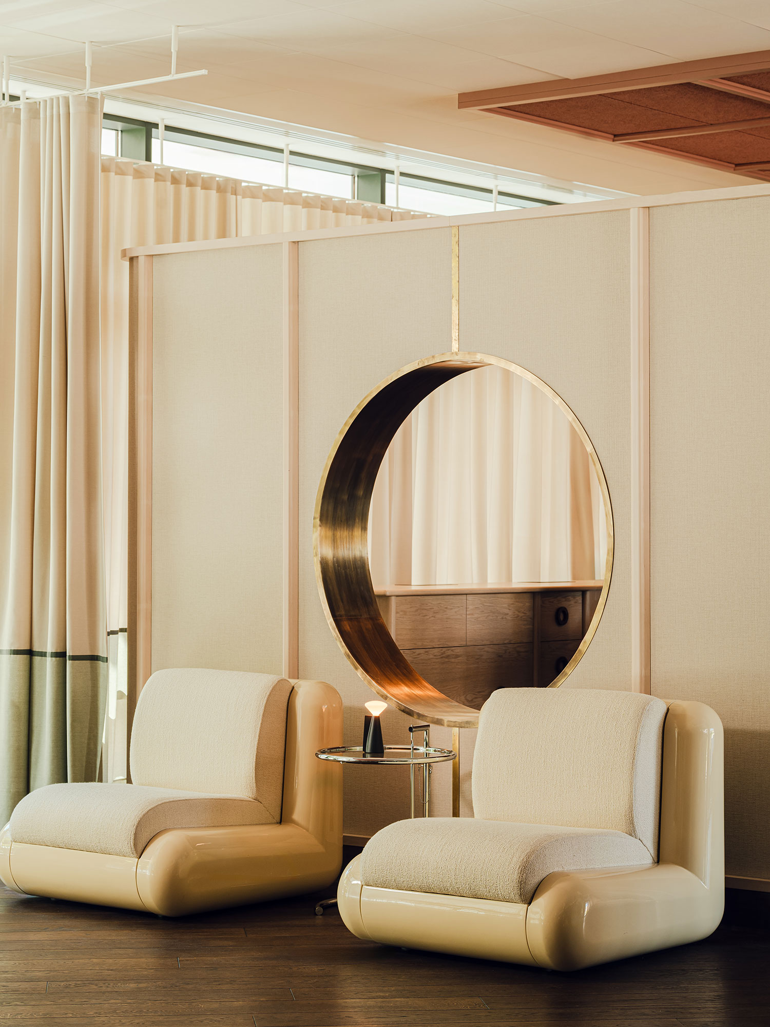 Holloway Li Reimagines PURO Hotel Poznań: Celebrating Polish Craft Heritage