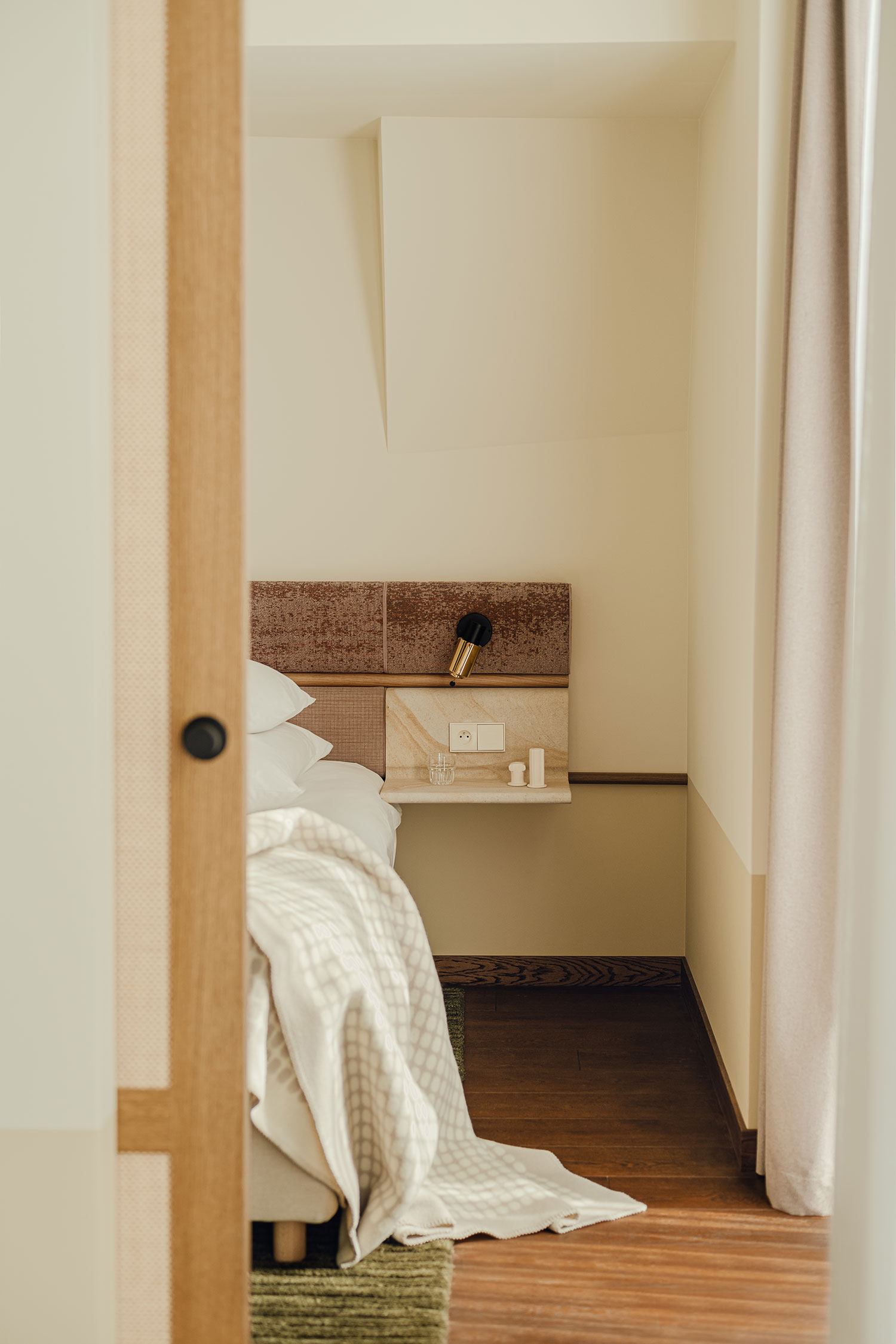 Holloway Li Reimagines PURO Hotel Poznań: Celebrating Polish Craft Heritage