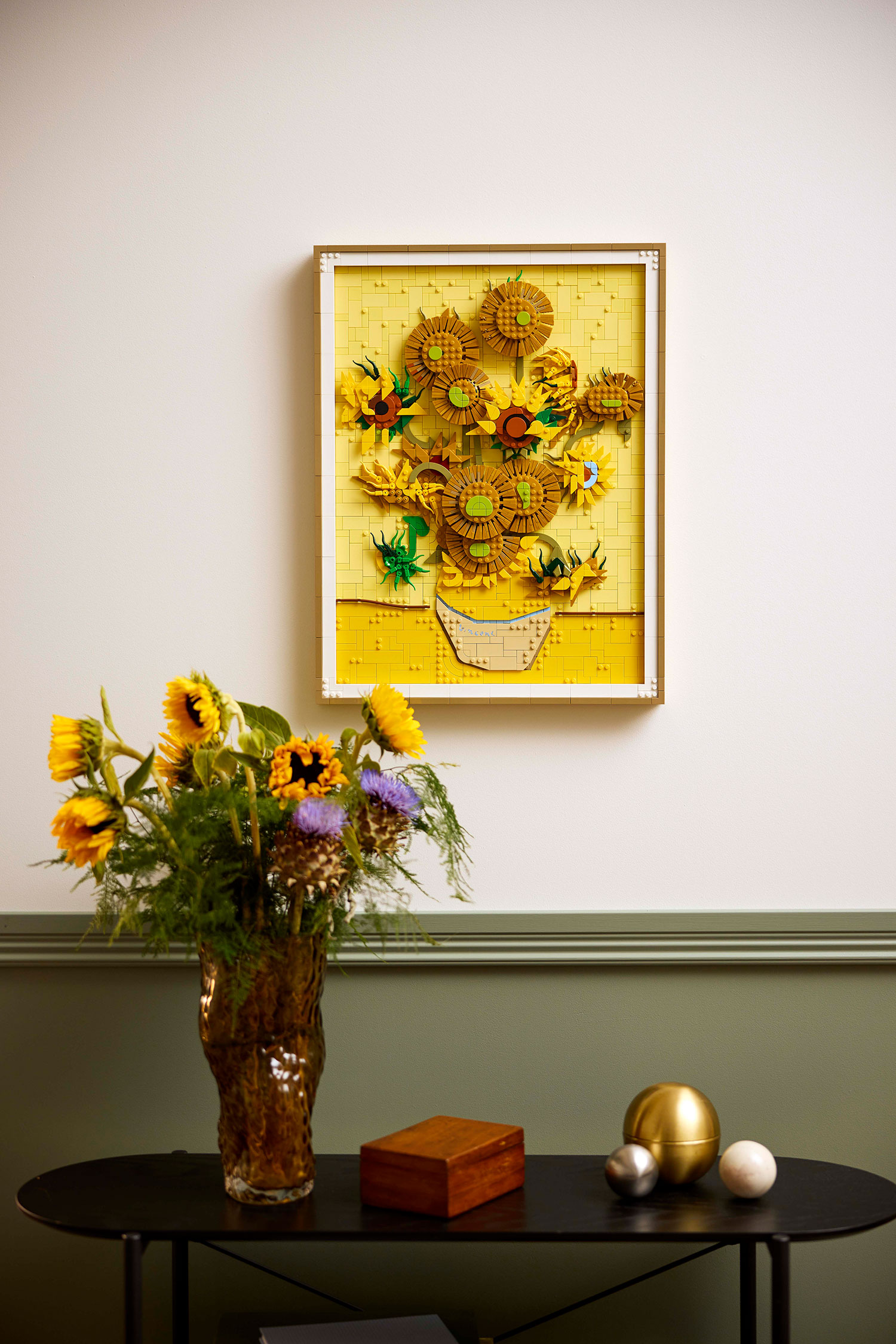 The LEGO Art Van Gogh - Sunflowers set.