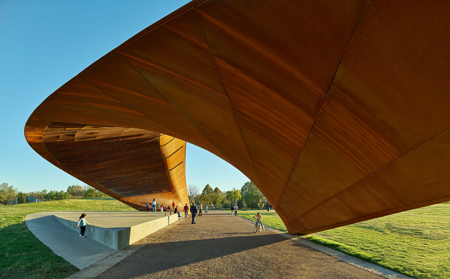 Luther George Park's Soaring Steel Canopy: A New Architectural Landmark for Springdale