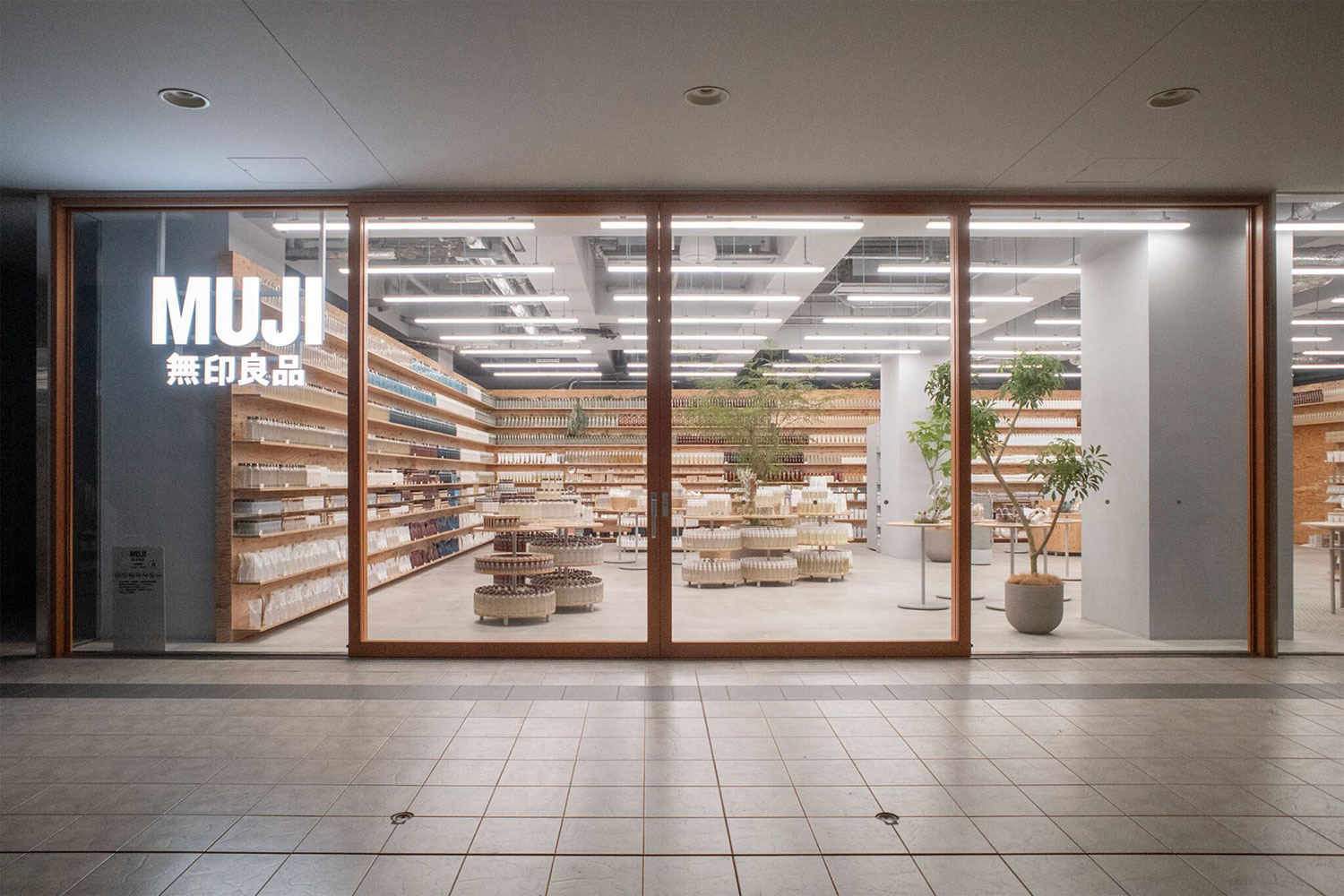 Muji Daikanyama Flagship Store, Tokyo, Japan / Sanaa