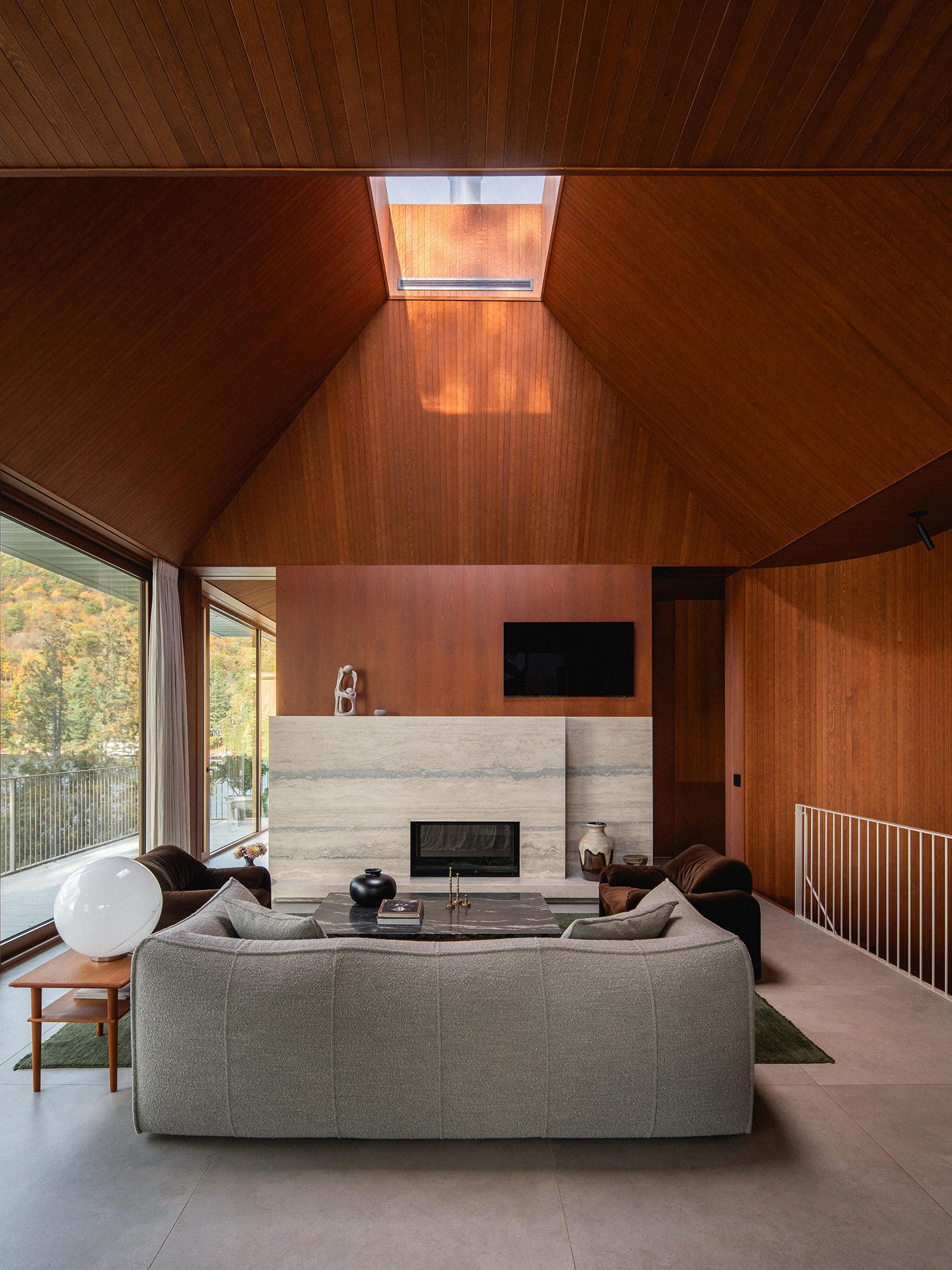 naturehumaine's Palissade House: A study in brick, light, and landscape.