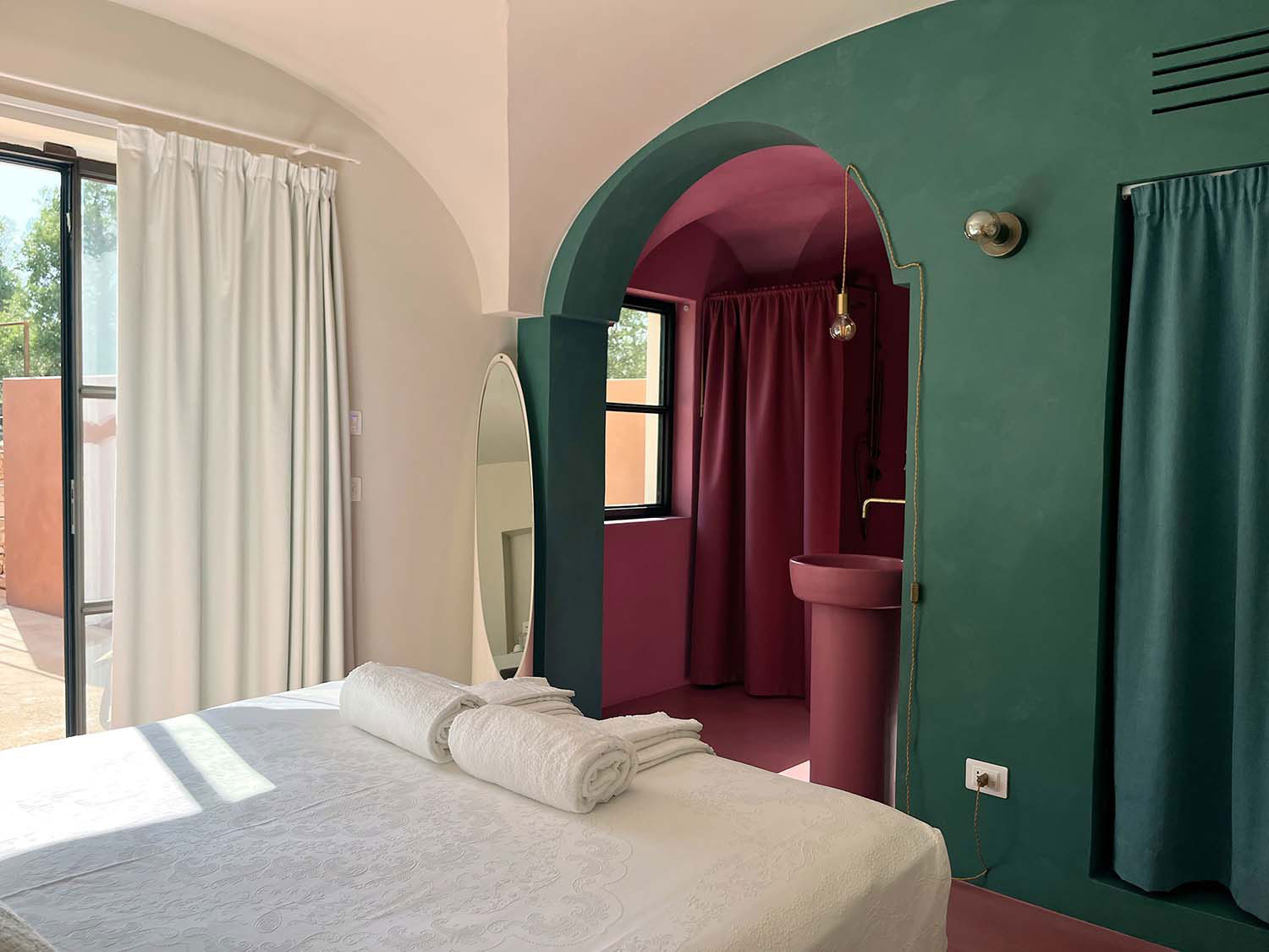 OZIO - Il trullo rosso | Silvia Indiveri e Rosalia Laghezza