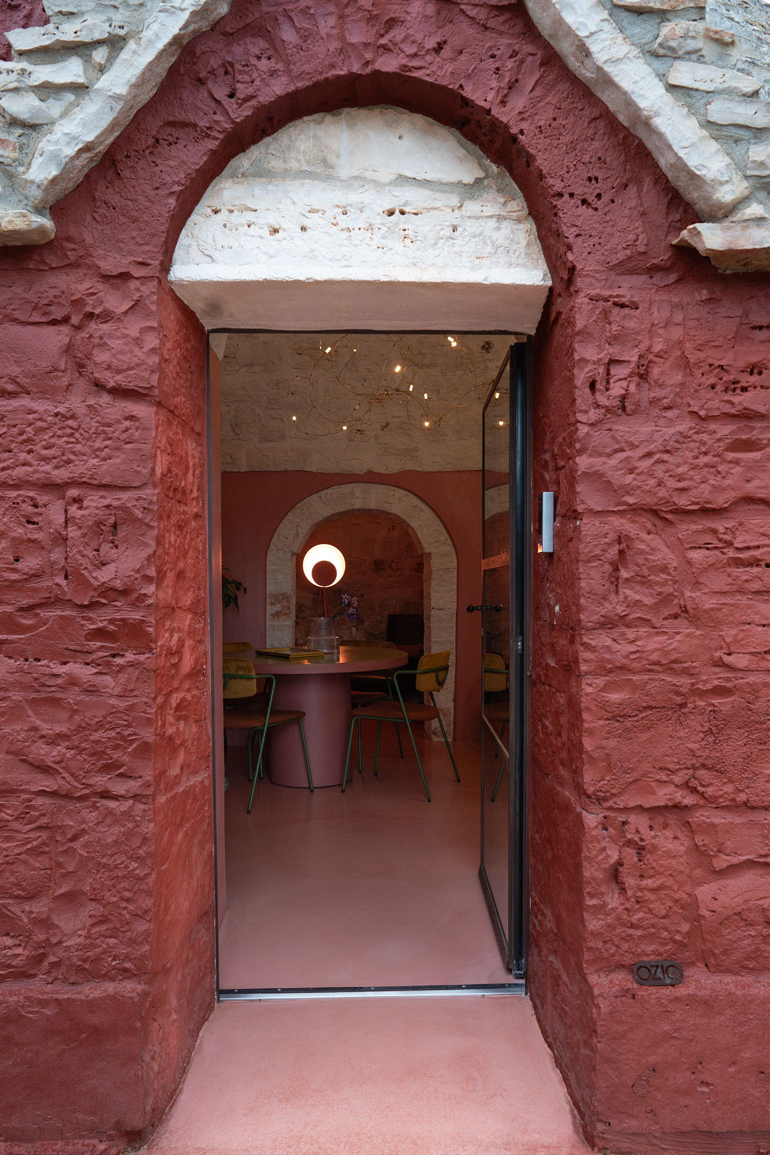 OZIO - Il trullo rosso | Silvia Indiveri e Rosalia Laghezza