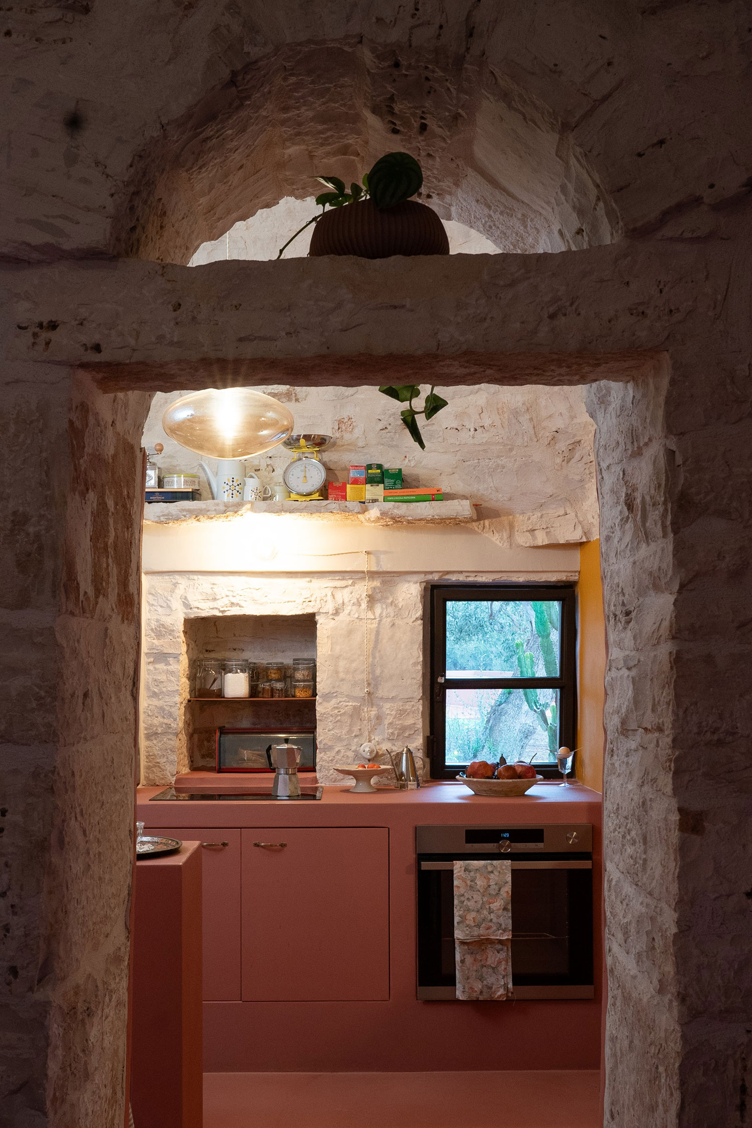 OZIO - Il trullo rosso | Silvia Indiveri e Rosalia Laghezza