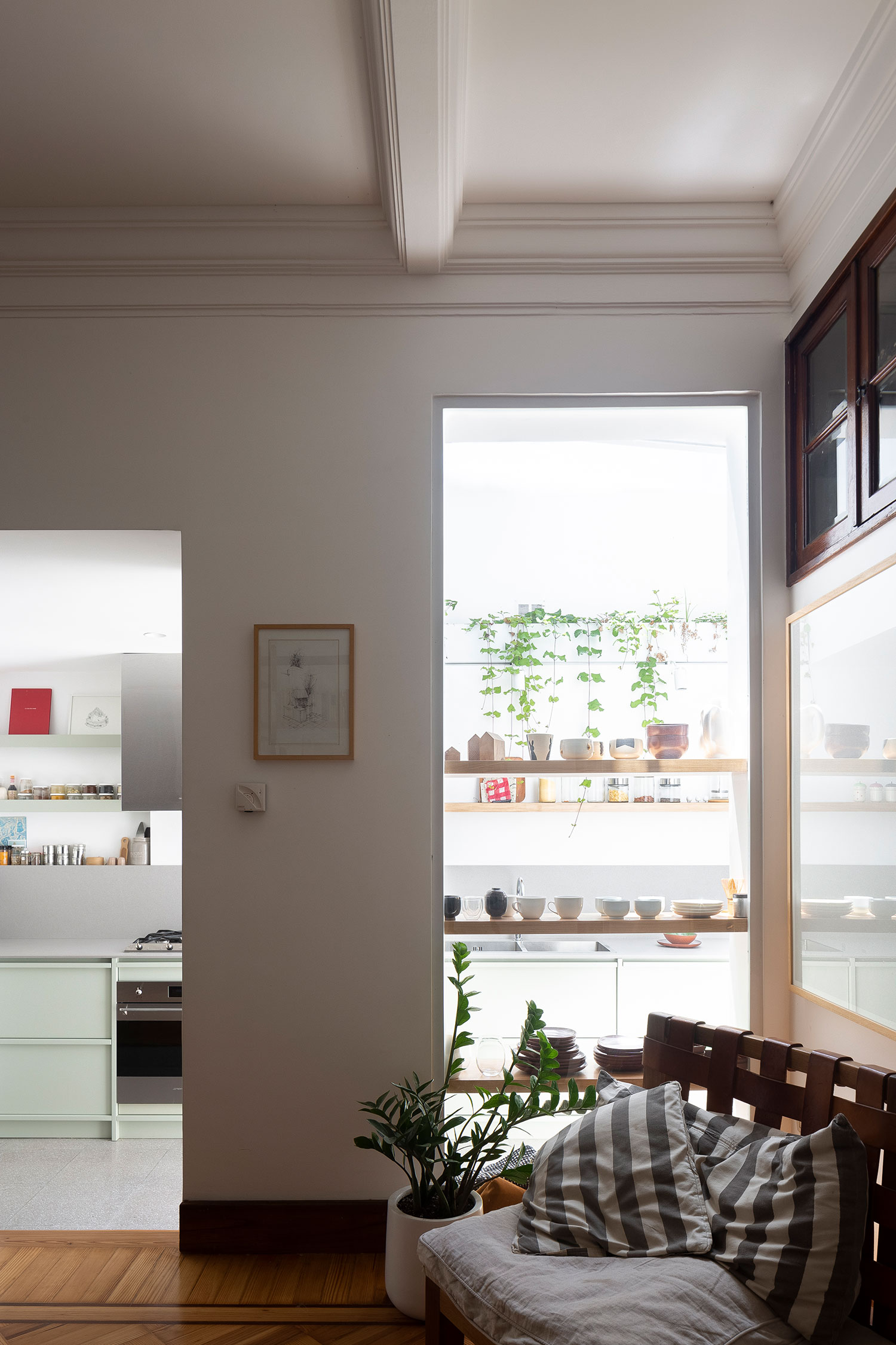 Modern meets classic in this stunning home renovation by OrdonezWenzke