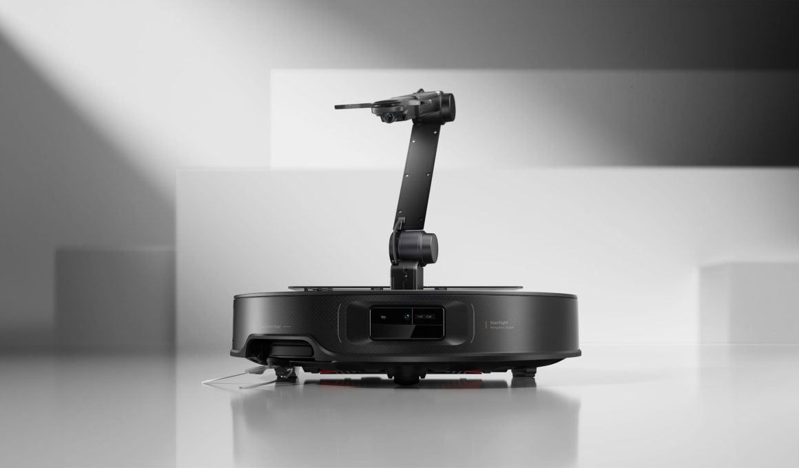 Roborock Saros Z70: The Robot Vacuum with a Robotic Arm!