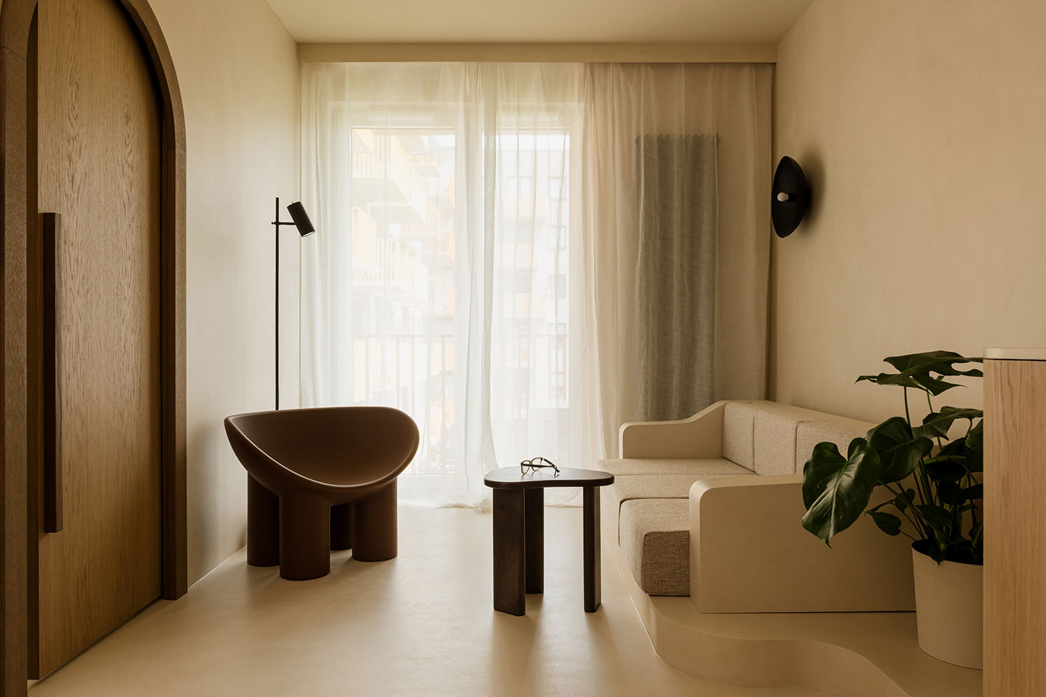 Small Space, Big Impact: The Mysliwska Apartment by Dawid Konieczny Interiors
