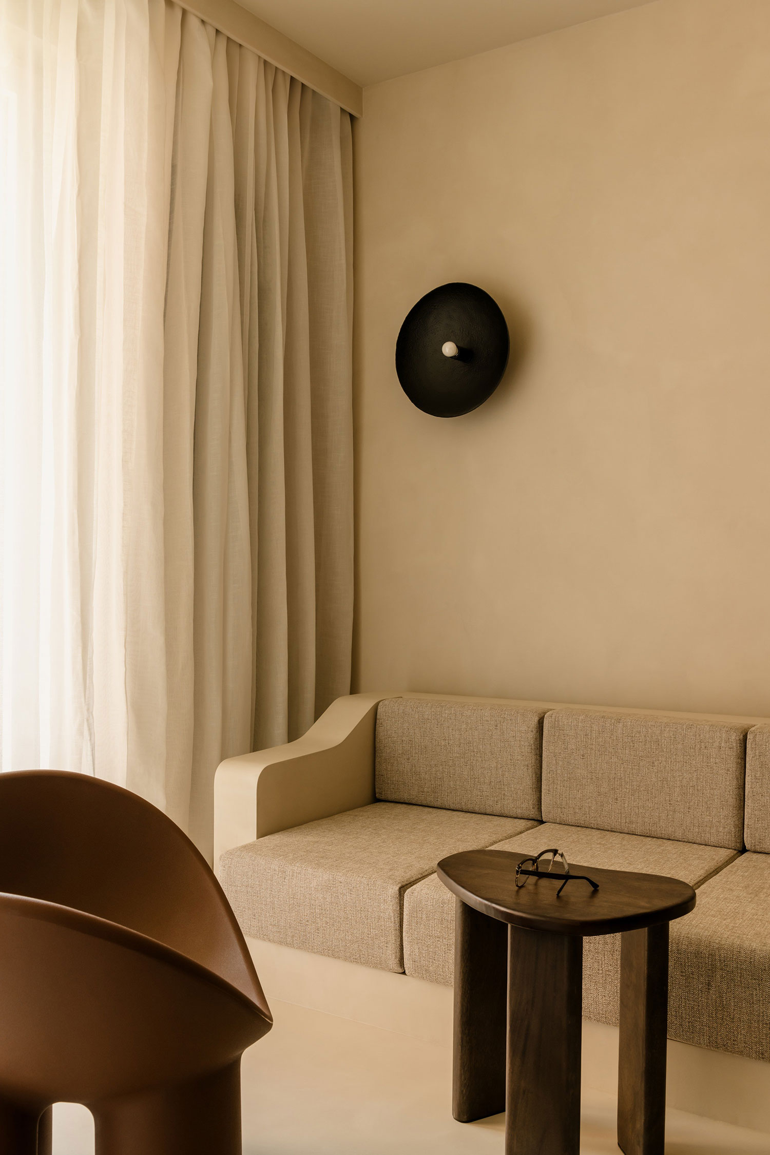 Small Space, Big Impact: The Mysliwska Apartment by Dawid Konieczny Interiors
