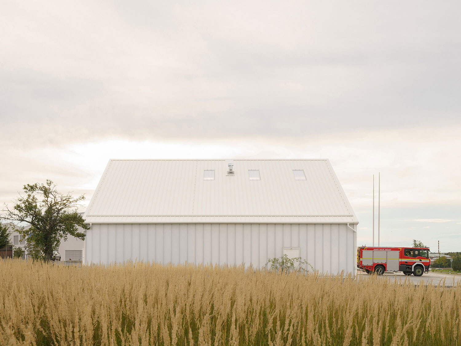 SOA architekti Designs Striking Fire Station in Jirčany: A Modern Interpretation of Rural