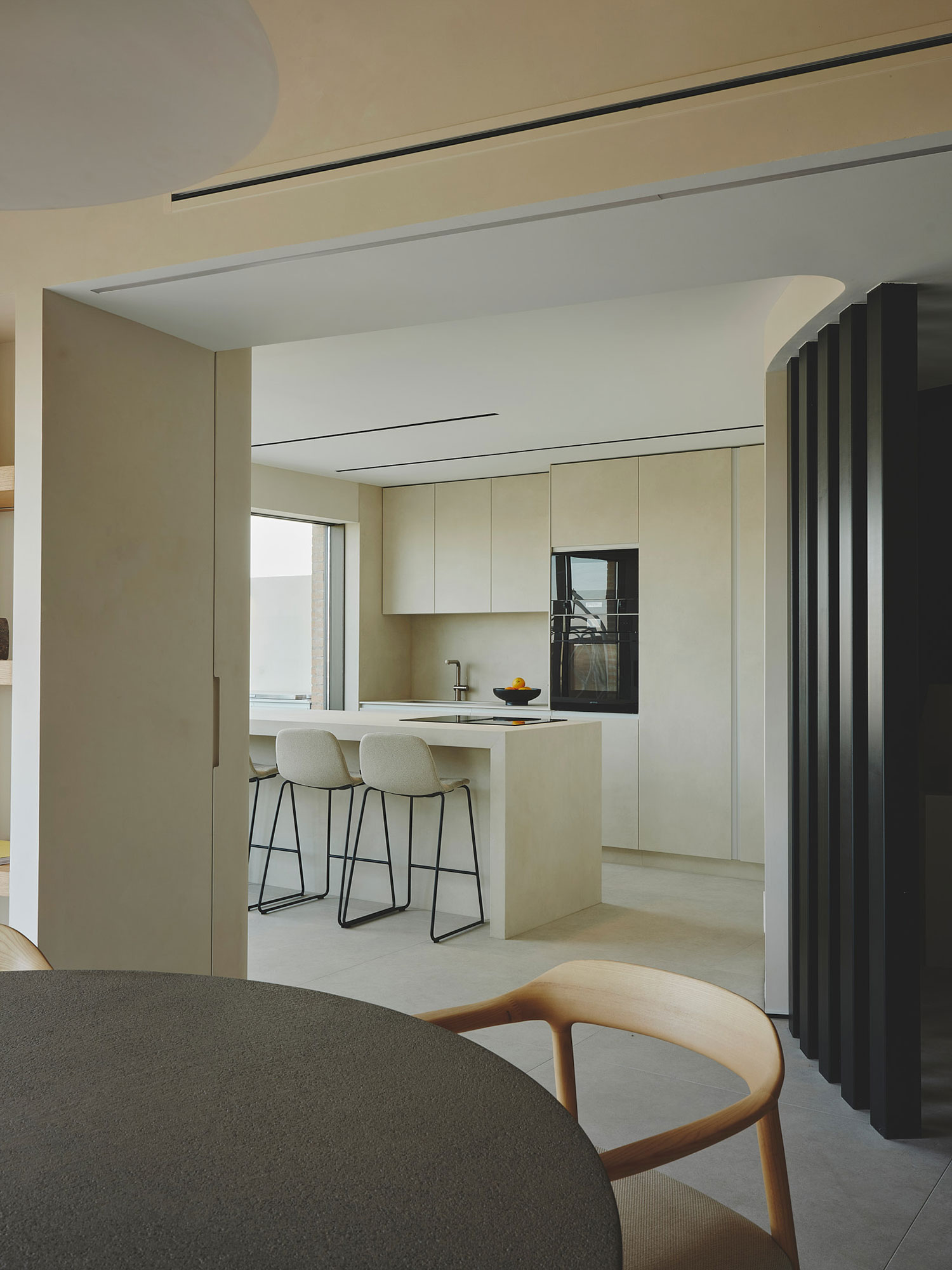 Staircase & Panoramic Views: Destudio's Curved Attic in Valencia