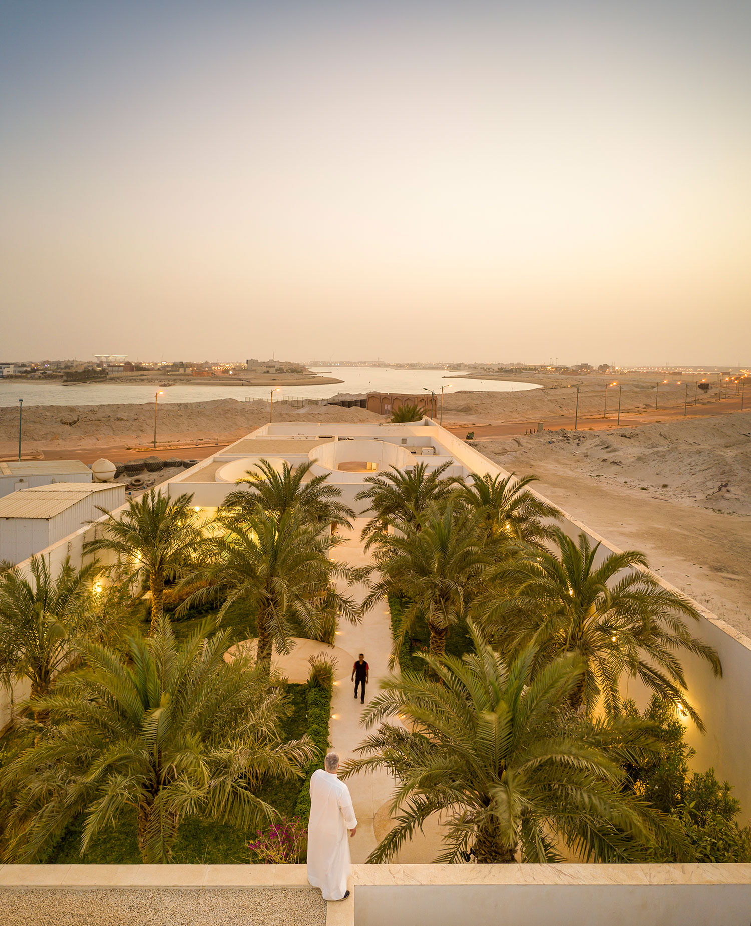 Patios, Privacy, and Panoramic Views: TAEP/AAP's White Fortres