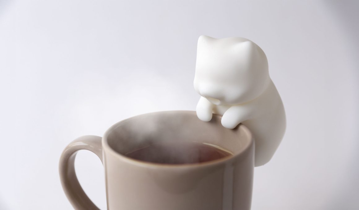 Yukai Engineering Unveils Nékojita FuFu: A Smart Robot for Cooling Food and Drinks
