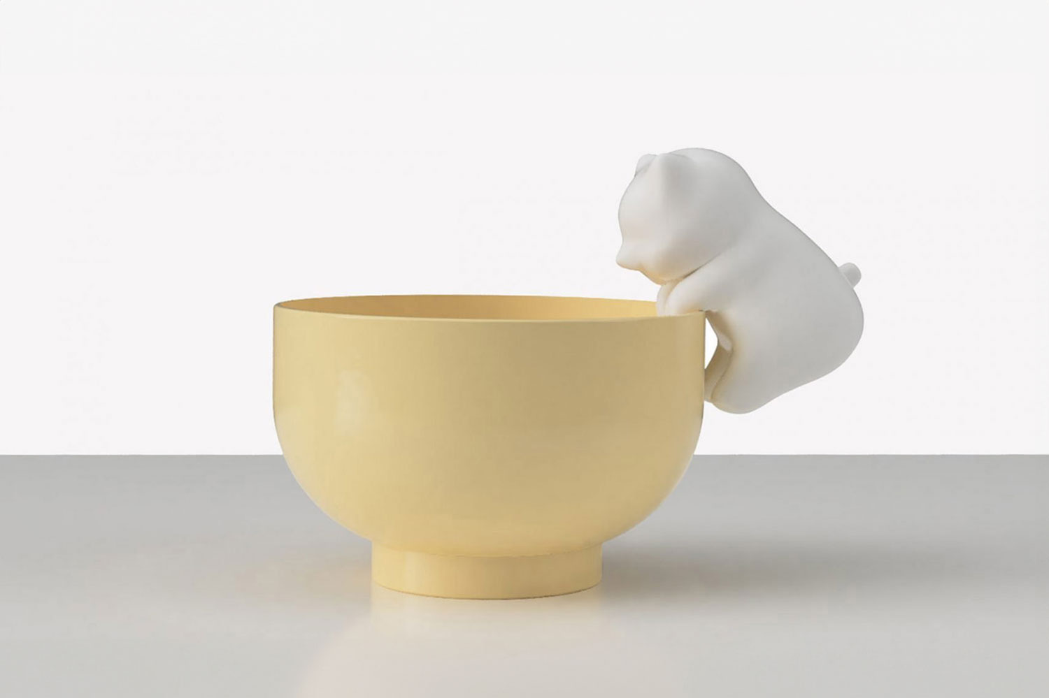 Yukai Engineering Unveils Nékojita FuFu: A Smart Robot for Cooling Food and Drinks