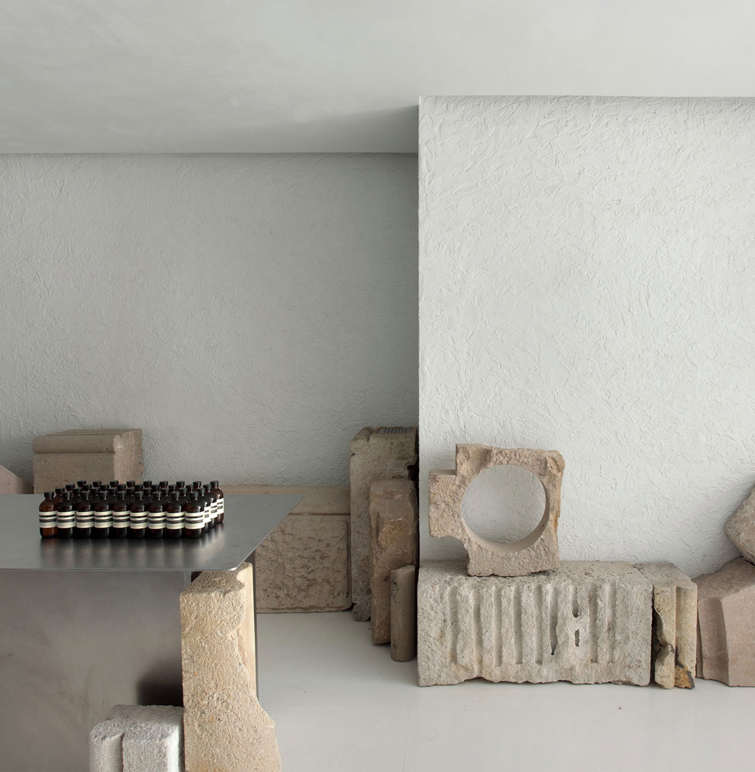 Echoes of Barcelona: Mesura's Aesop Store Diagonal Weaves History into Design