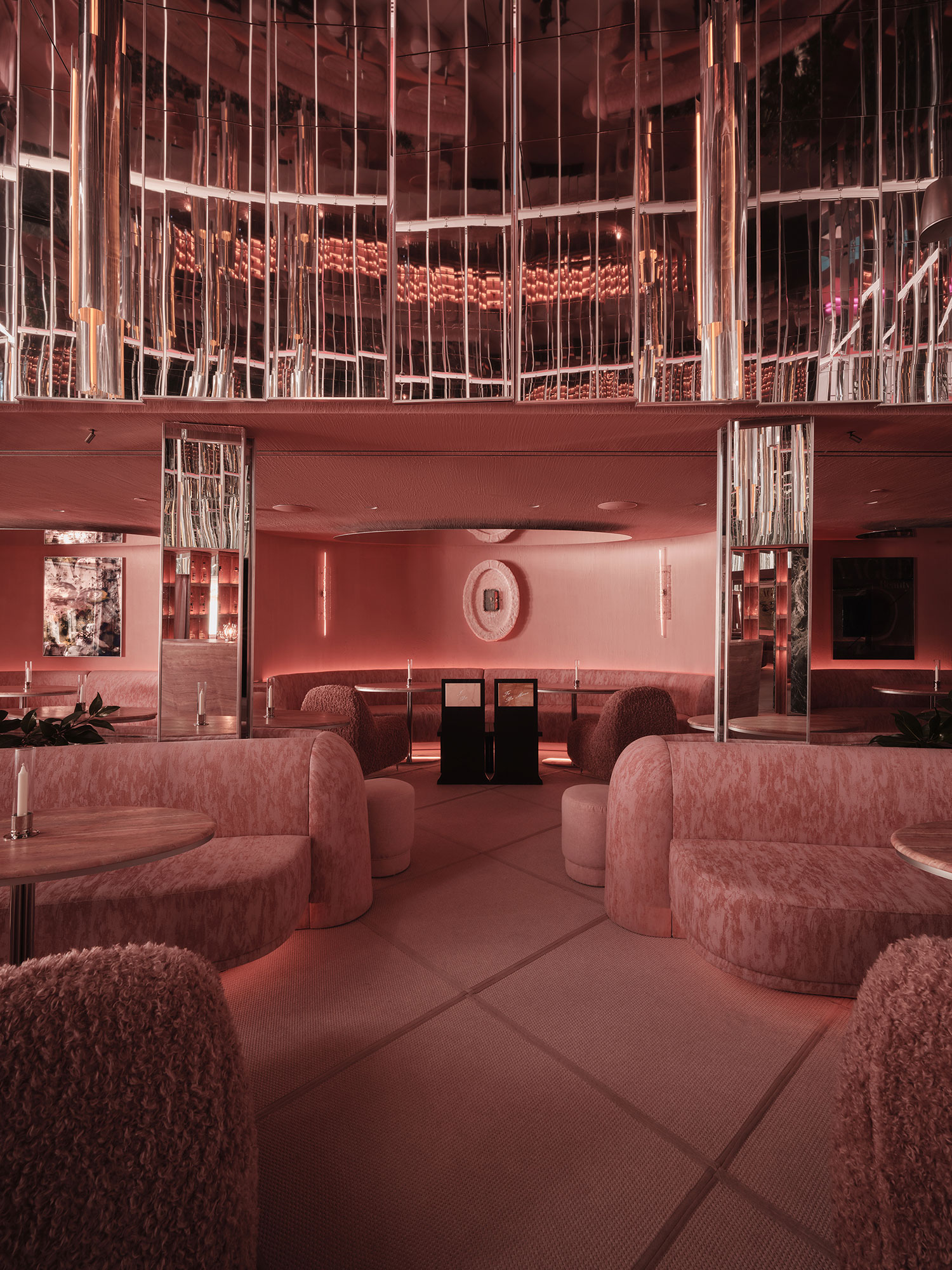 Koumkan: A Modern Athenian Oasis of Culinary Indulgence