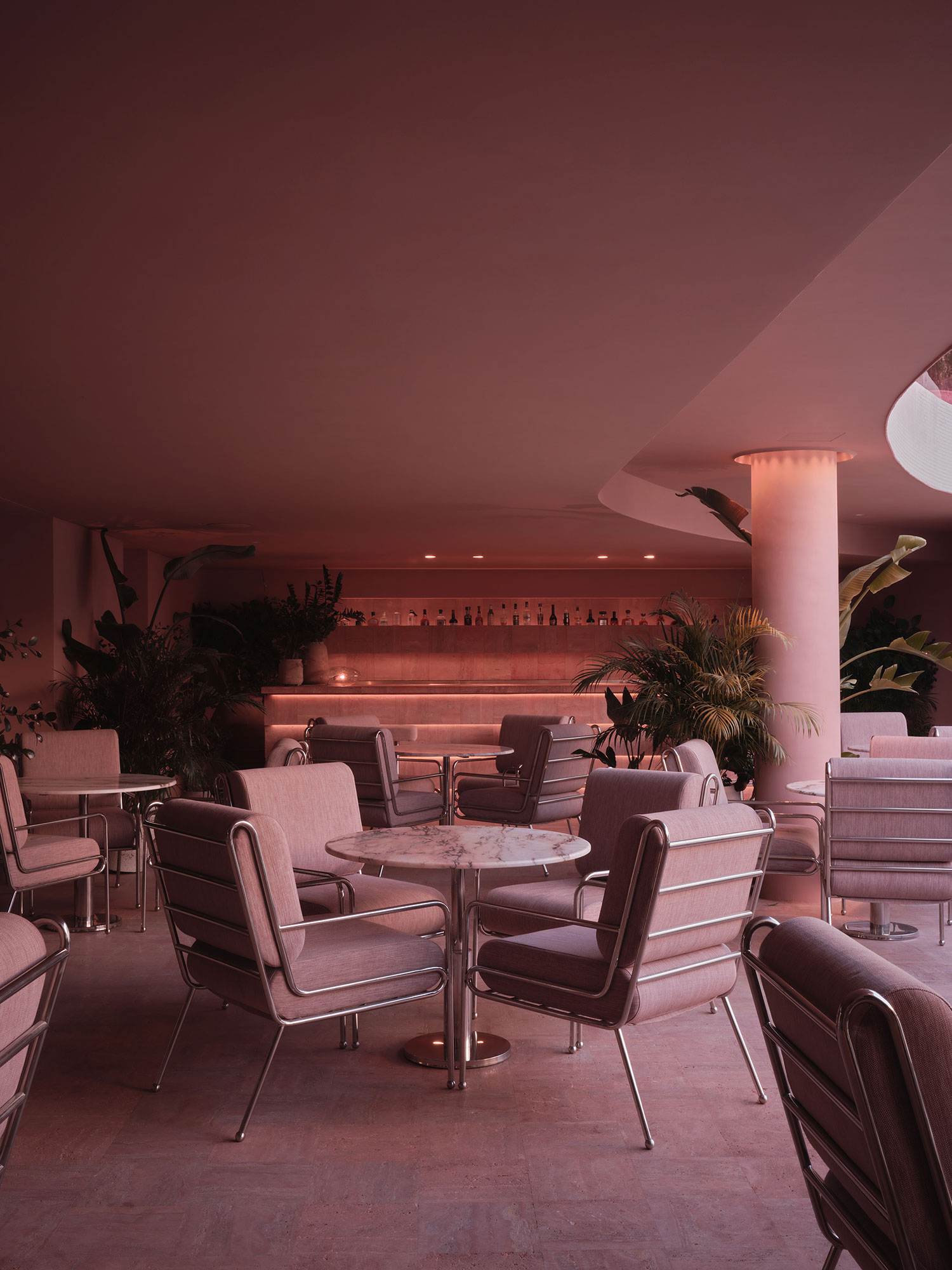 Koumkan: A Modern Athenian Oasis of Culinary Indulgence