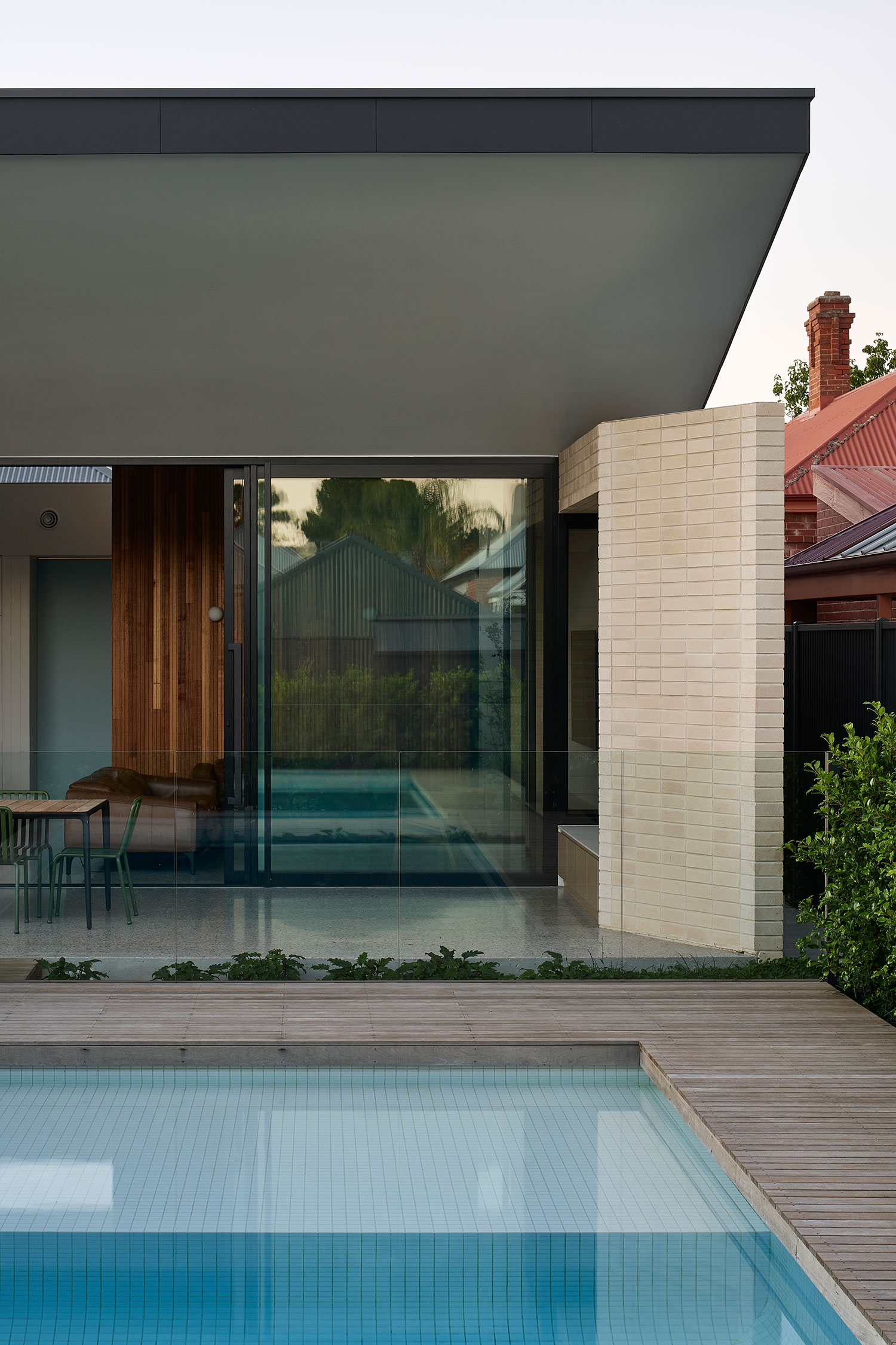 Das Studio's Swoosh House: A Dynamic Home for an Active Family