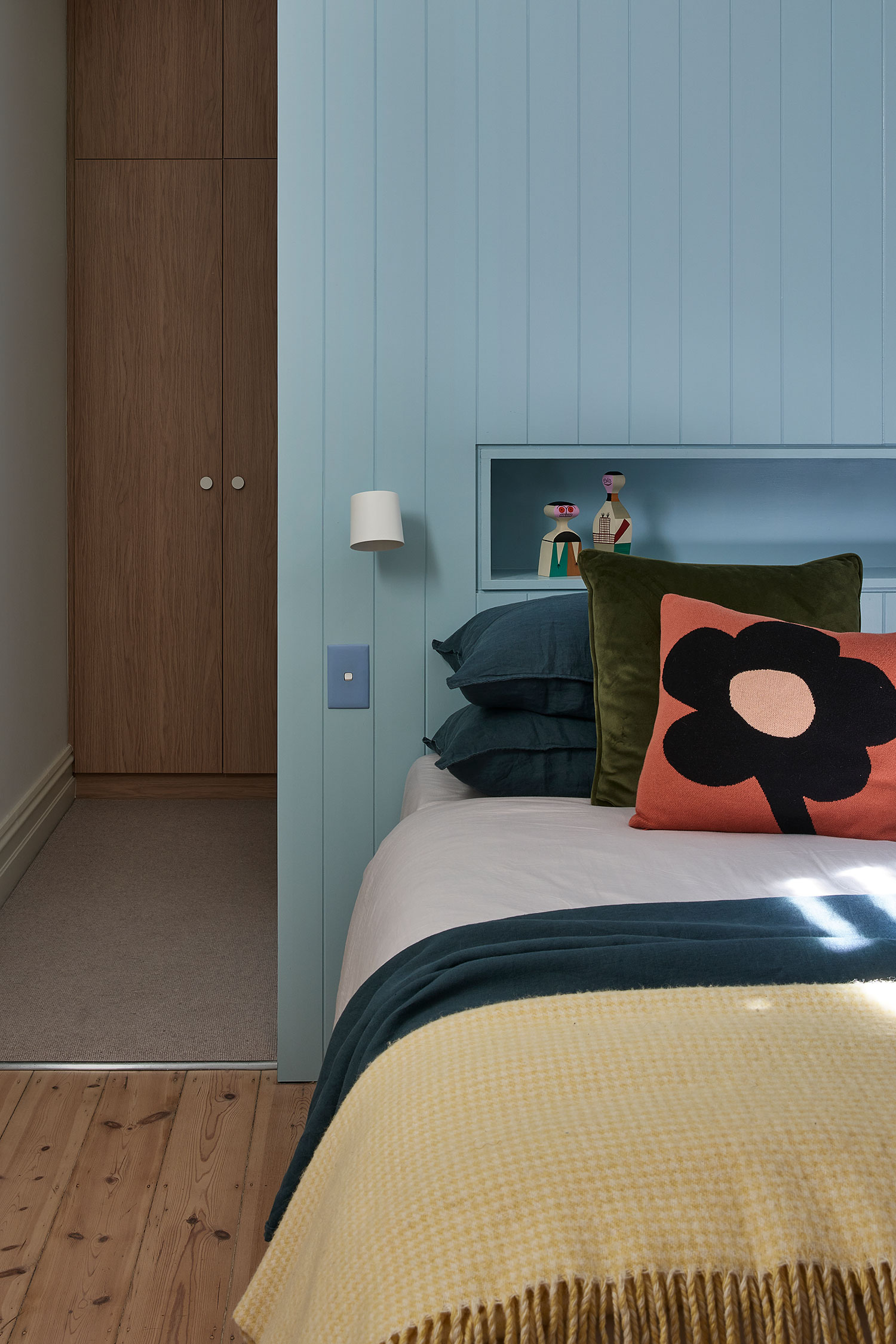 Das Studio's Swoosh House: A Dynamic Home for an Active Family